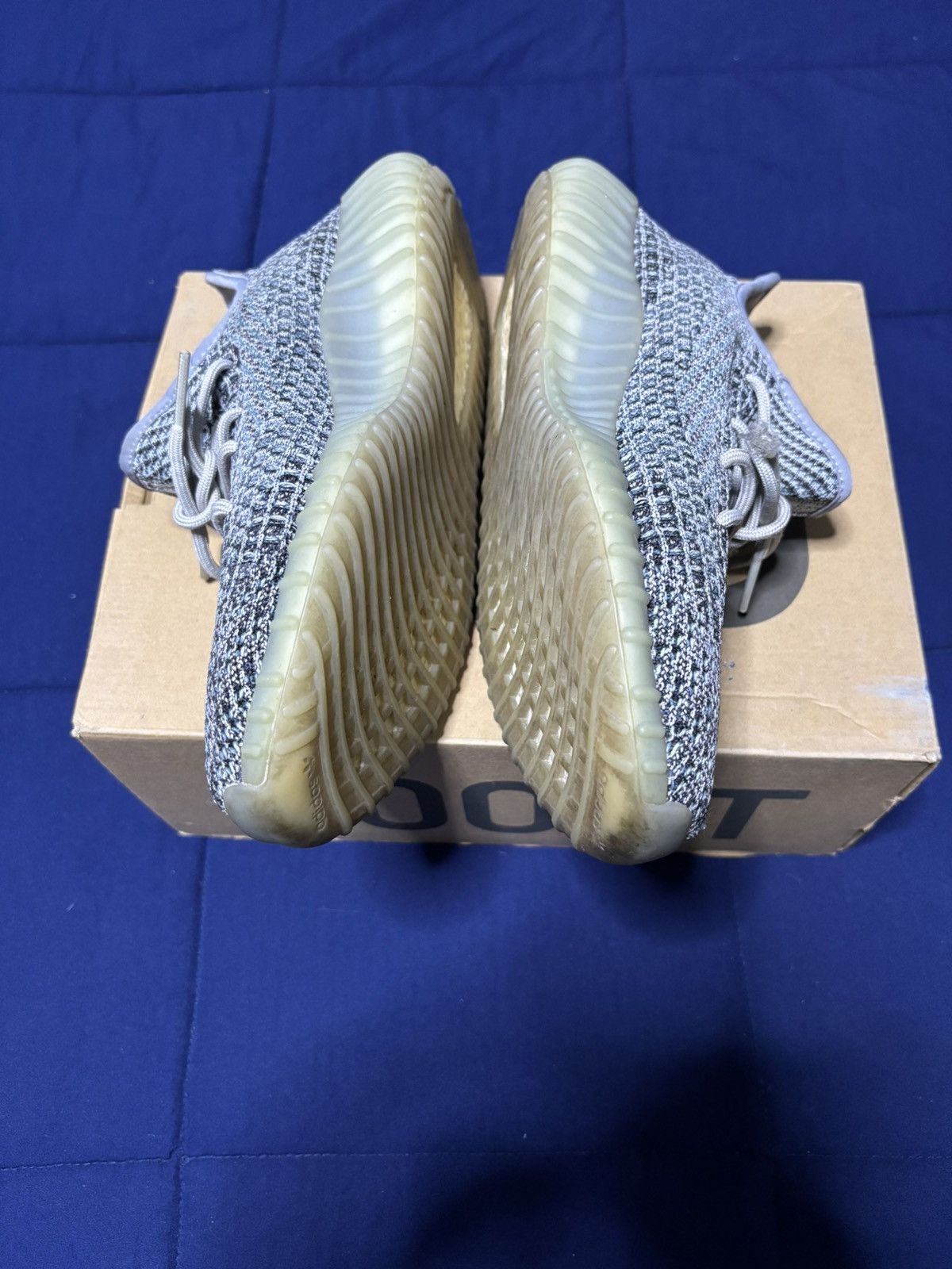 Adidas Adidas Yeezy Boost 350 V2 Ash Blue 2021 Size 8 Size US 8 / EU 41 - 3 Thumbnail