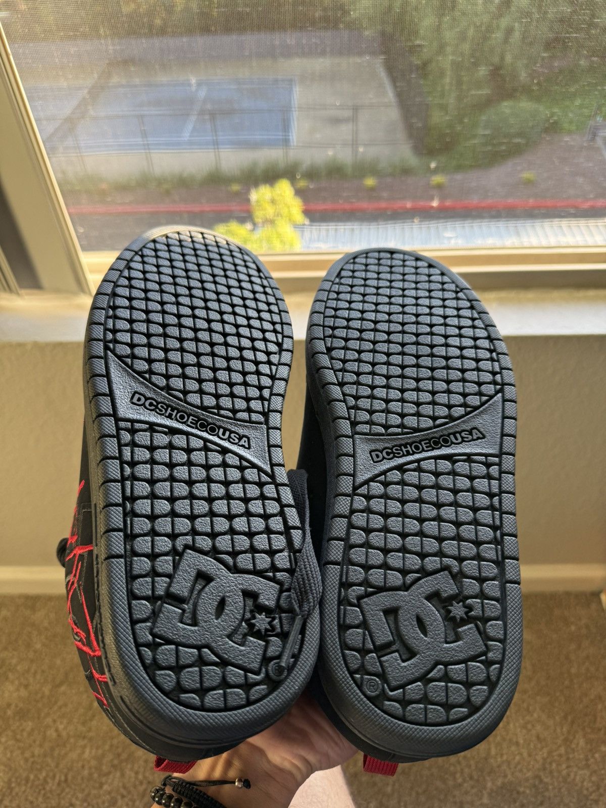 DC DC Slayer Court Graffik Size 10 Mens Black Red Brand New/Box Size US 10 / EU 43 - 4 Thumbnail