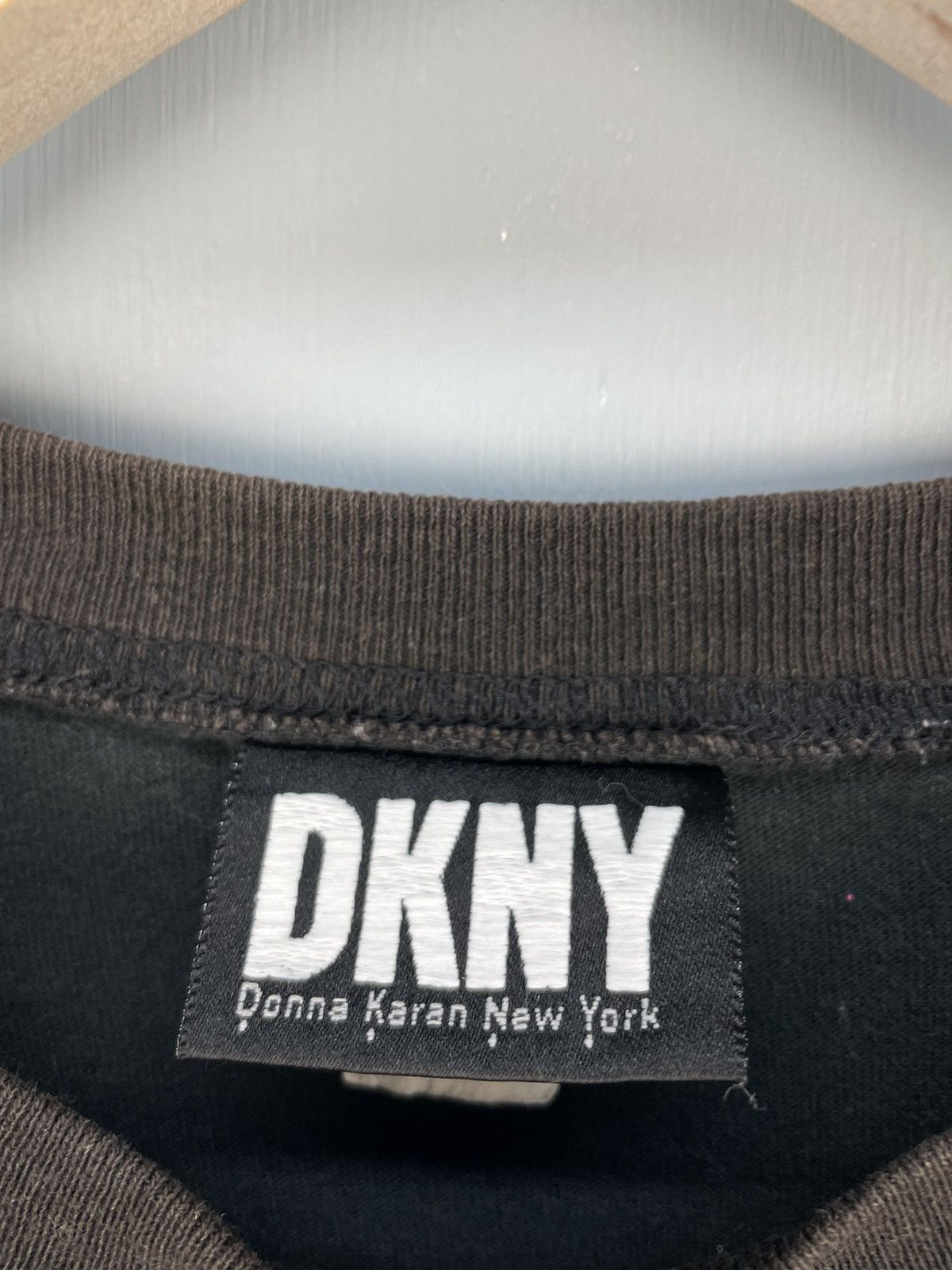 DKNY × Vintage Vintage DKNY big logo t shirt Size US L / EU 52-54 / 3 - 5 Thumbnail
