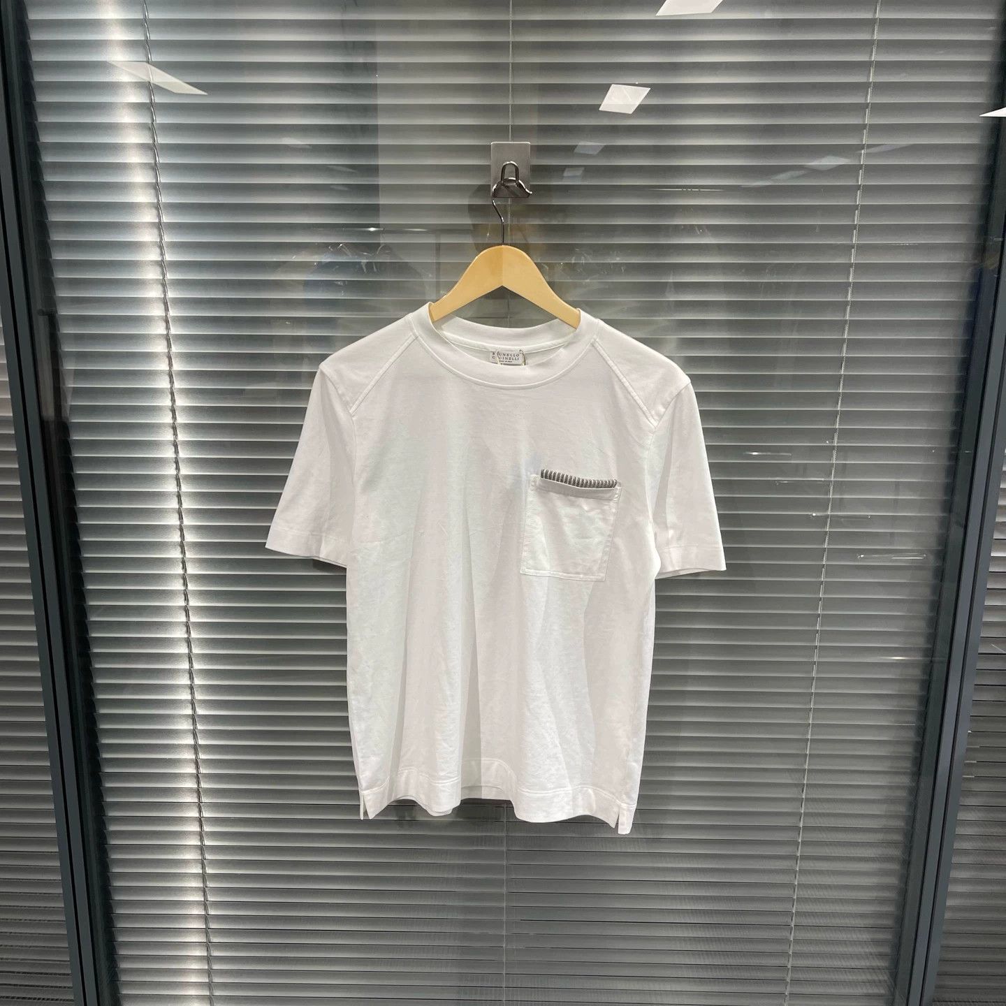 Brunello Cucinelli Brunello Cucinelli White Cotton Crew Tee M 95N w/Holes Size M / US 6-8 / IT 42-44 - 1 Thumbnail