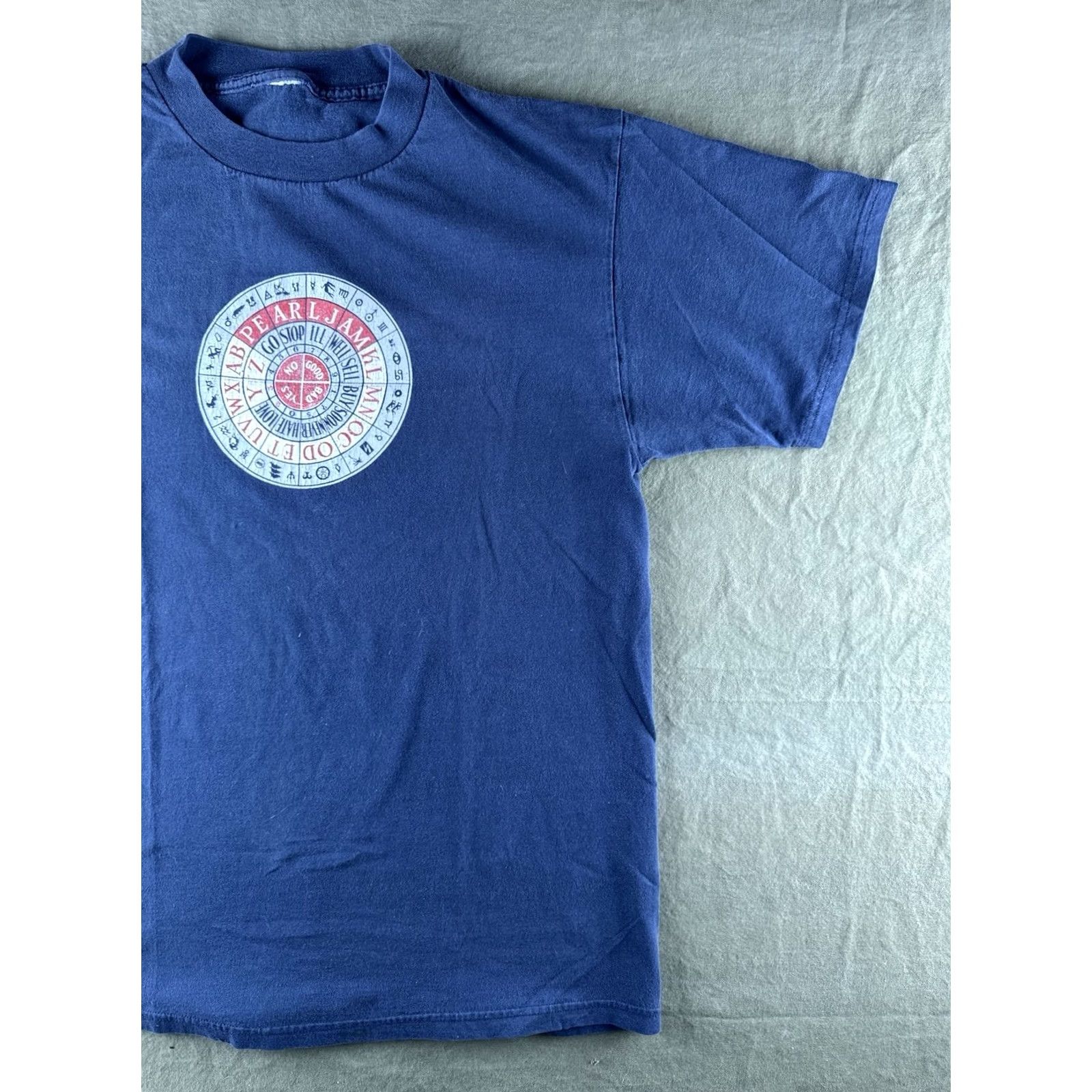 Vintage Vintage Pearl Jam Yield Tour Shirt Zodiac Wheel Eye Back Hit USA Shirt Mens L Blue 90s Band Music Cotton Short Sleeve Tee Size US L / EU 52-54 / 3 - 3 Thumbnail