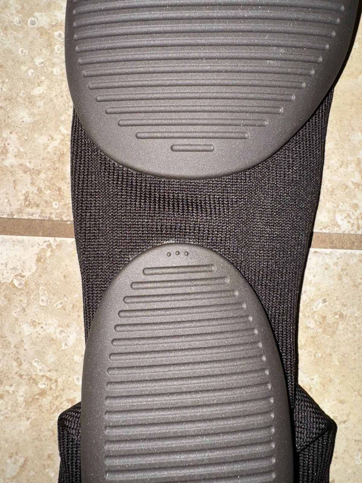 Yeezy Yeezy Pods Size US 11 / EU 44 - 5 Thumbnail