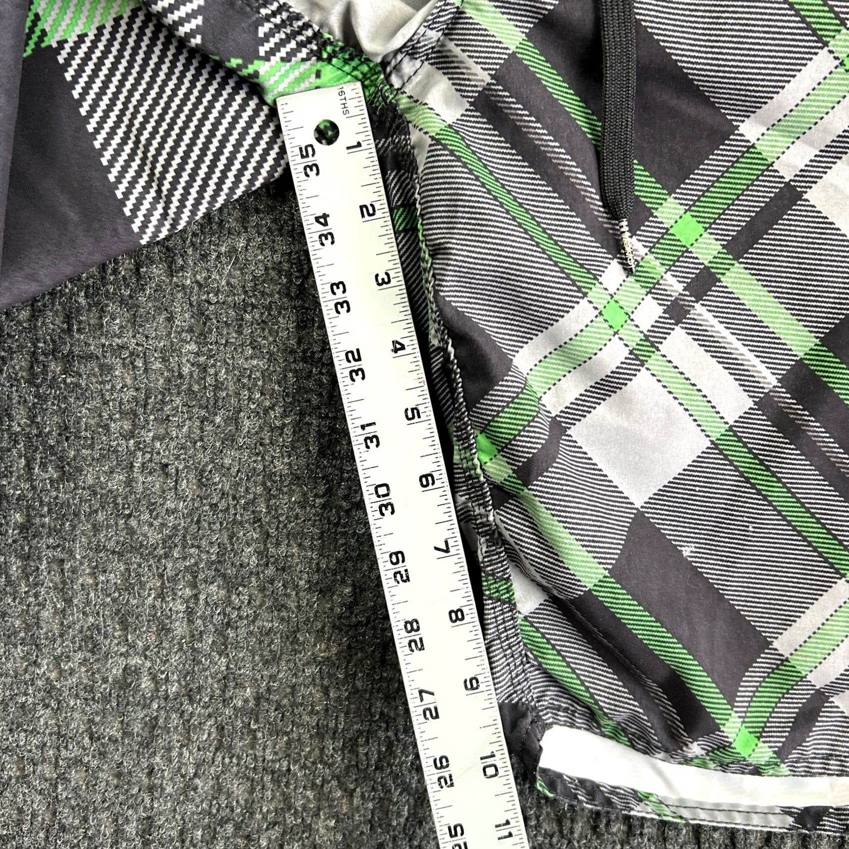 O'Neill VINTAGE O'Neill Boardshorts Swim Trunks 36 Green Black Plaid 90s Y2K Beach Mens Short - Board Shorts, Drawstring, Pockets Size US 36 / EU 52 - 7 Thumbnail