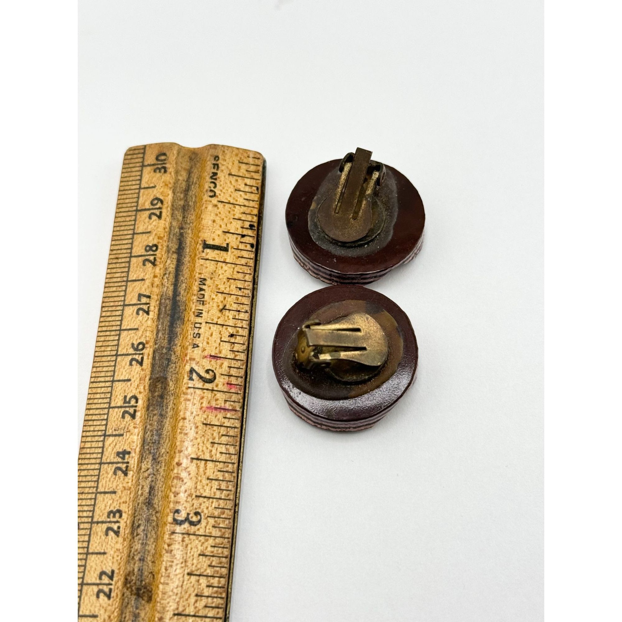 Vintage Vintage rhinestone wood clip on earrings Size ONE SIZE - 4 Thumbnail