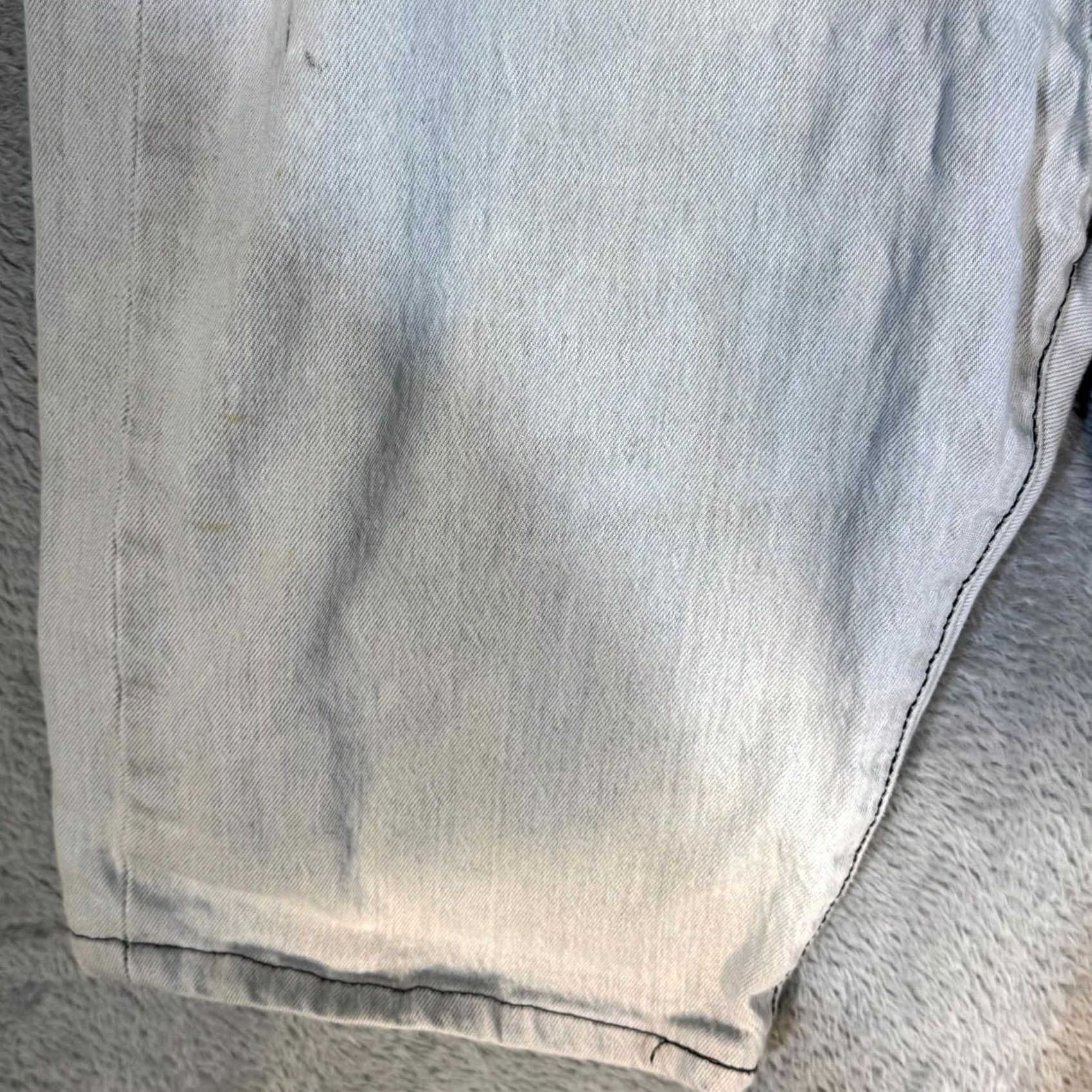 Levi's Levi's Shorts Bermuda 501 Gray Mid-Rise Button-Fly Original Fit M1655 Mens Shorts 36 Gray Denim Casual Summer Vintage? Size US 36 / EU 52 - 6 Thumbnail