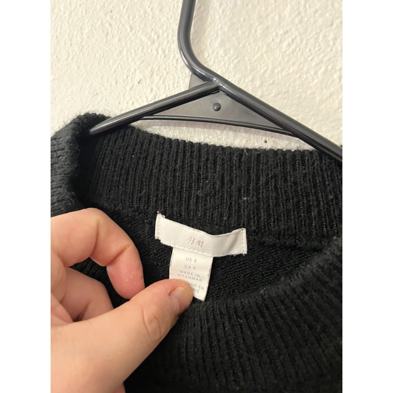 H&M H&M Womens Pullover Sweater Black Long Sleeve Crew Neck Small Acrylic Blend Shirt Womens Small Black Pullover Sweater 90s? Size S / US 4 / IT 40 - 3 Thumbnail