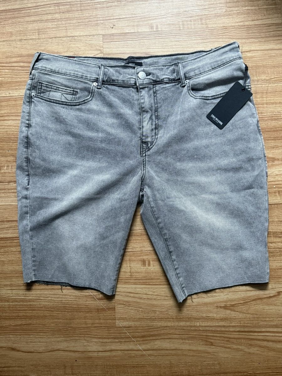 True Religion True Religion "Ricky" light grey denim shorts Size US 40 / EU 56 - 1 Thumbnail