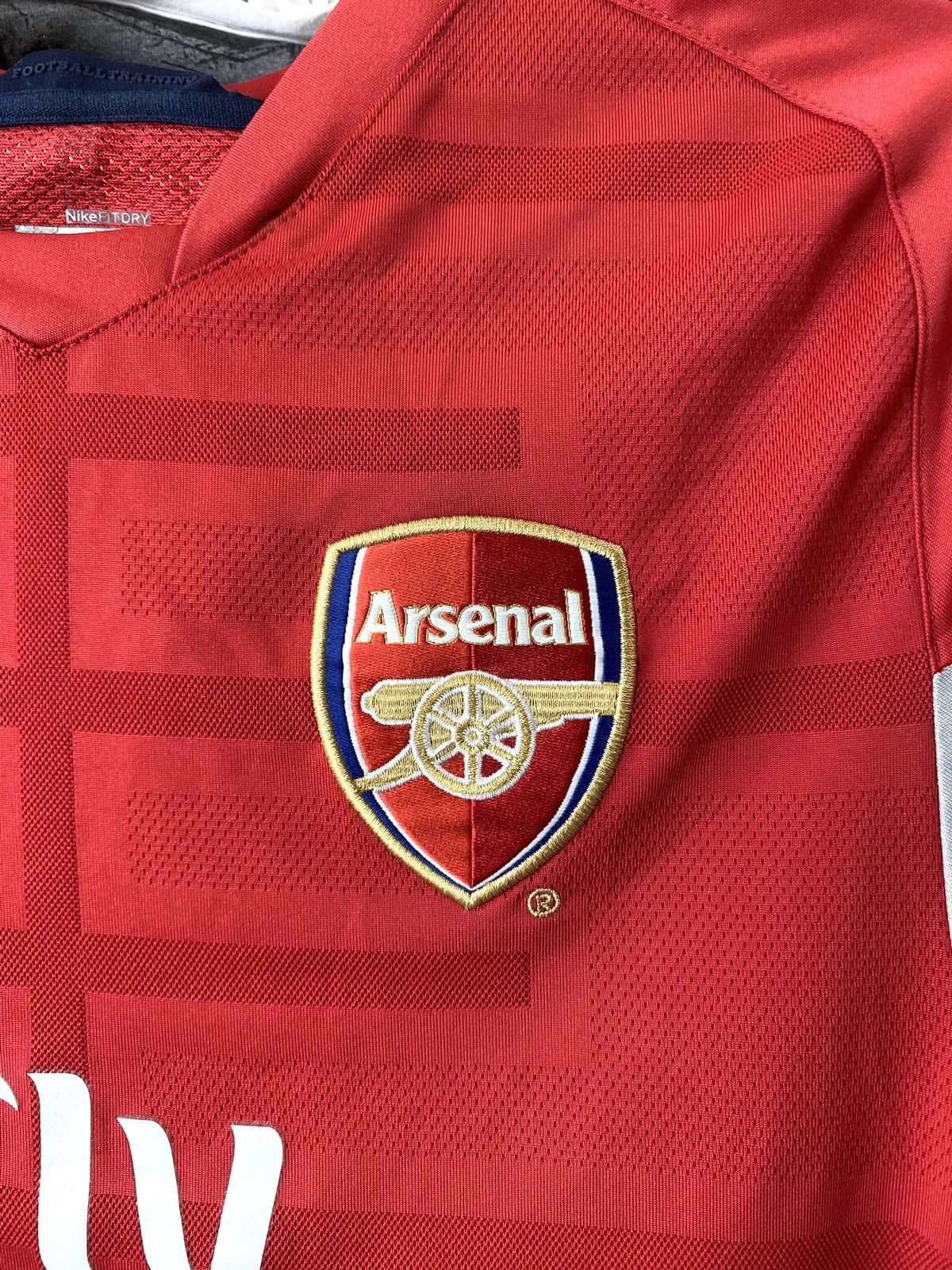 Nike Vintage Nike Arsenal Soccer Jersey T Shirt Size US S / EU 44-46 / 1 - 3 Thumbnail