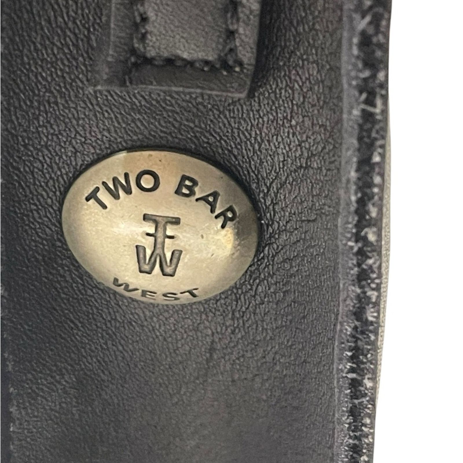 Other TWO BAR WEST Classic Elegance Zipped Medium Handbag Purse Size ONE SIZE - 7 Thumbnail