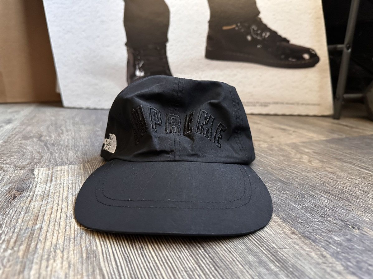 Supreme The North Face GORE-TEXキャップ Supreme The North Face Arc Logo 6-Panel (SS19) - $48