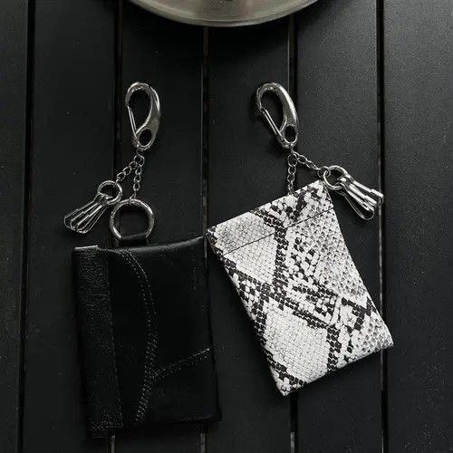Jewelry Black White Snakeskin Print Keychain Wallet, Compact Wallet Size ONE SIZE - 3 Thumbnail