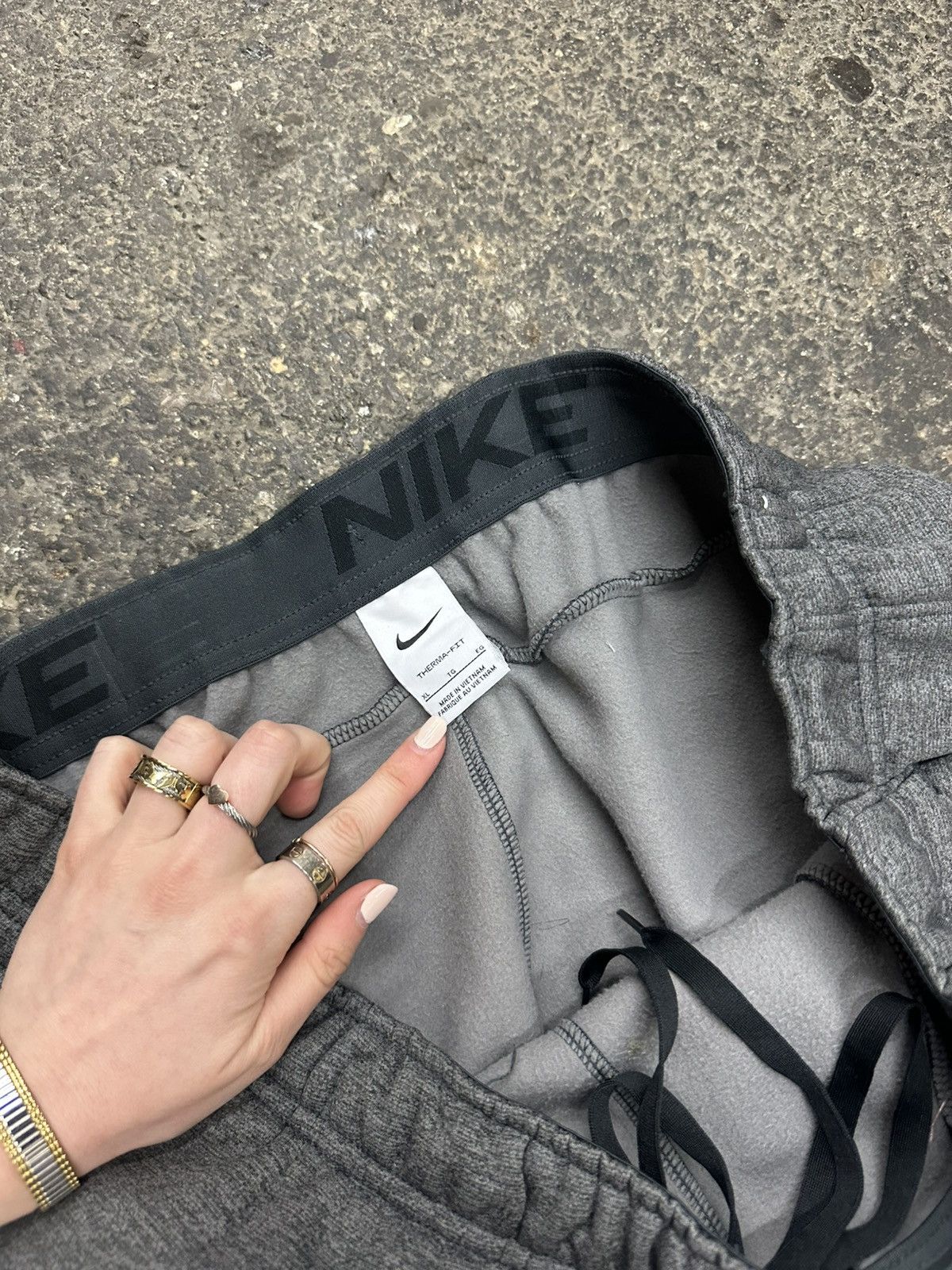 Other Nike Therma fit sweatpants Size US 34 / EU 50 - 5 Thumbnail