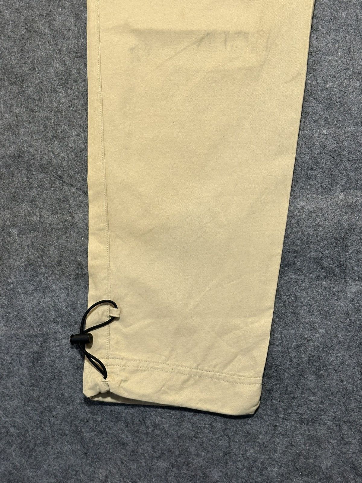 Nike Nike Club woven cargo pants in a khaki or beige color. Size US 30 / EU 46 - 3 Thumbnail