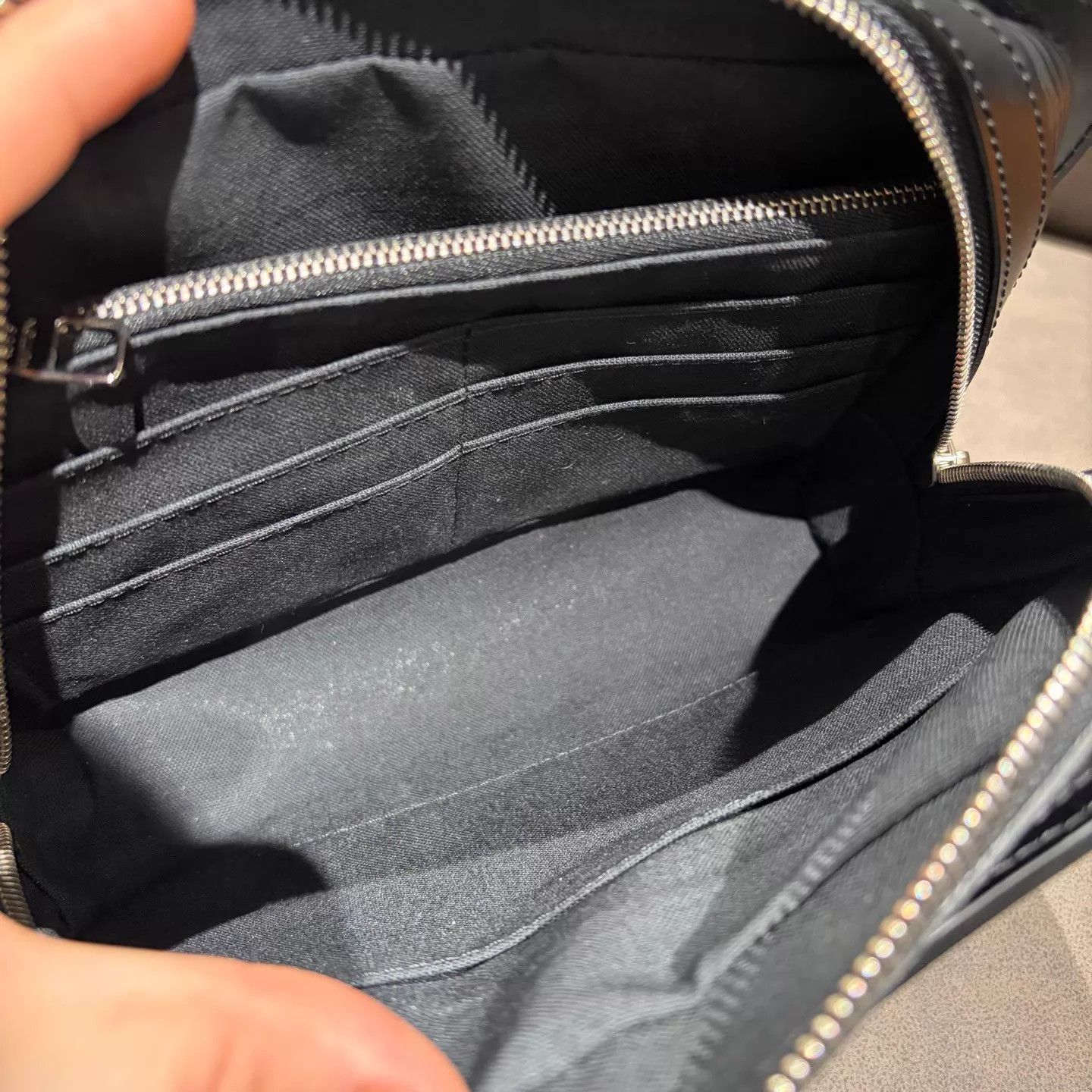 Louis Vuitton LV Black Warrior Water Ripple Pochette Consignment Size ONE SIZE - 7 Thumbnail
