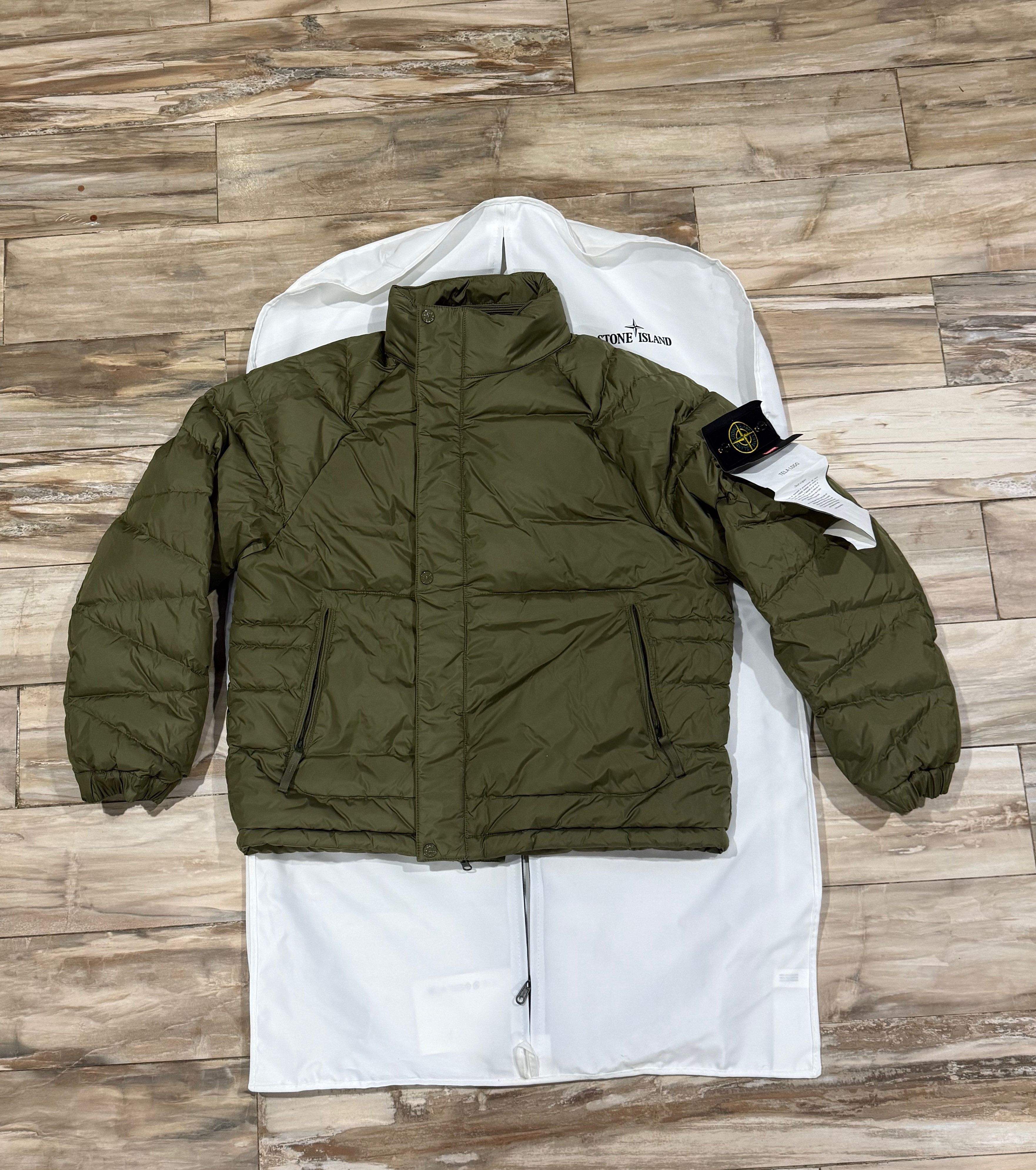 Stone Island × Supreme Stone Island x Supreme FW23 Reversible Down in Olive Green M Size US M / EU 48-50 / 2 - 6 Thumbnail