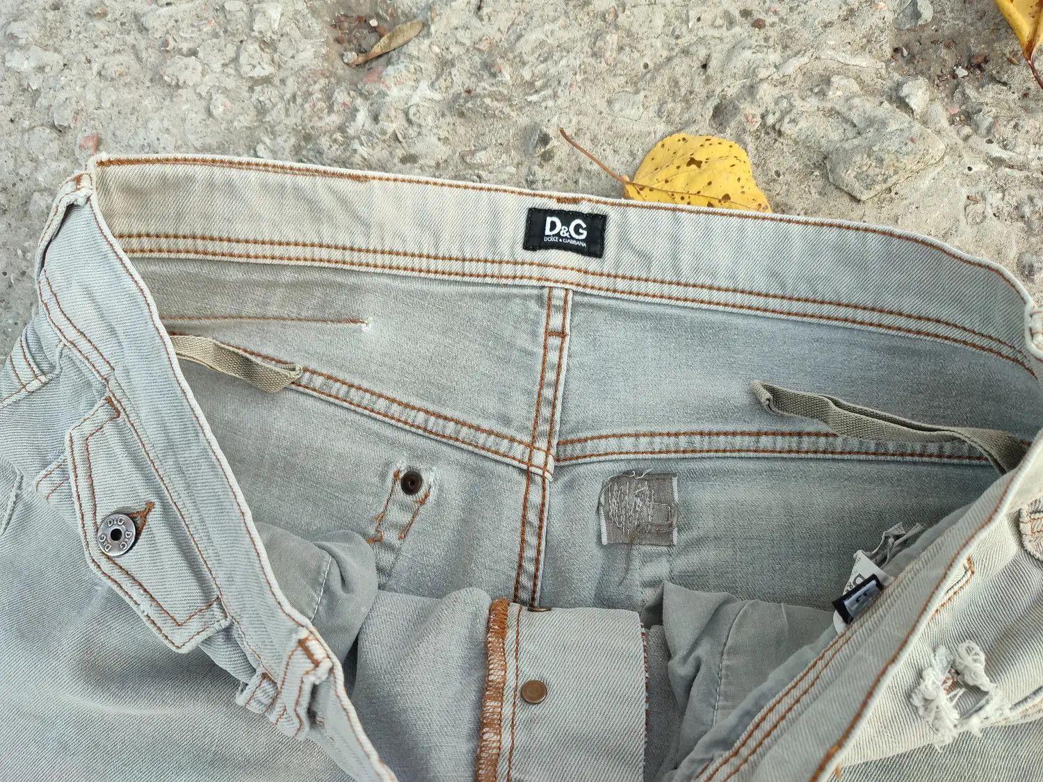 Dolce & Gabbana Dolce & Gabbana distressed grey denim Size US 34 / EU 50 - 13 Thumbnail