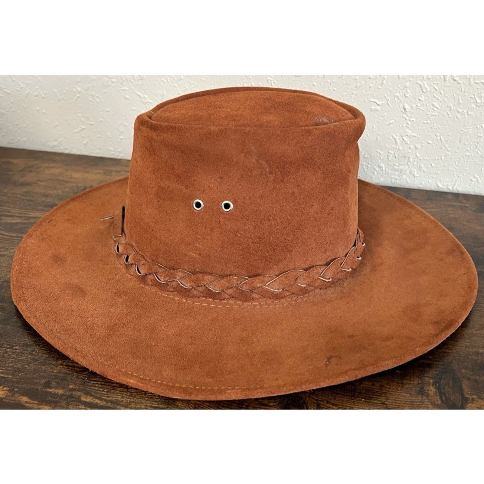 Vintage VINTAGE Australia Down Under Cowboy Brown Leather Suede Country Hat L Men Brown Cowboy/Western 23” circumference Boys/Girls? Size ONE SIZE - 4 Thumbnail