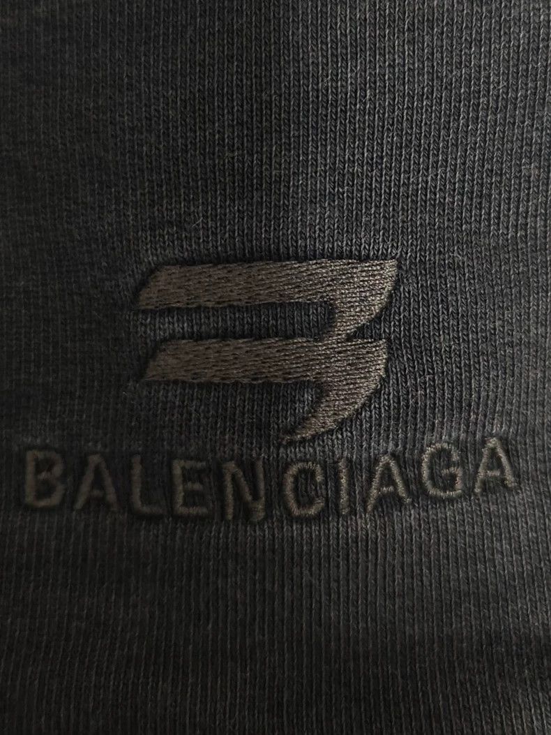 Balenciaga Balenciaga Clay dye clean version used zipp hoodie 2501-Nex Size US S / EU 44-46 / 1 - 4 Thumbnail
