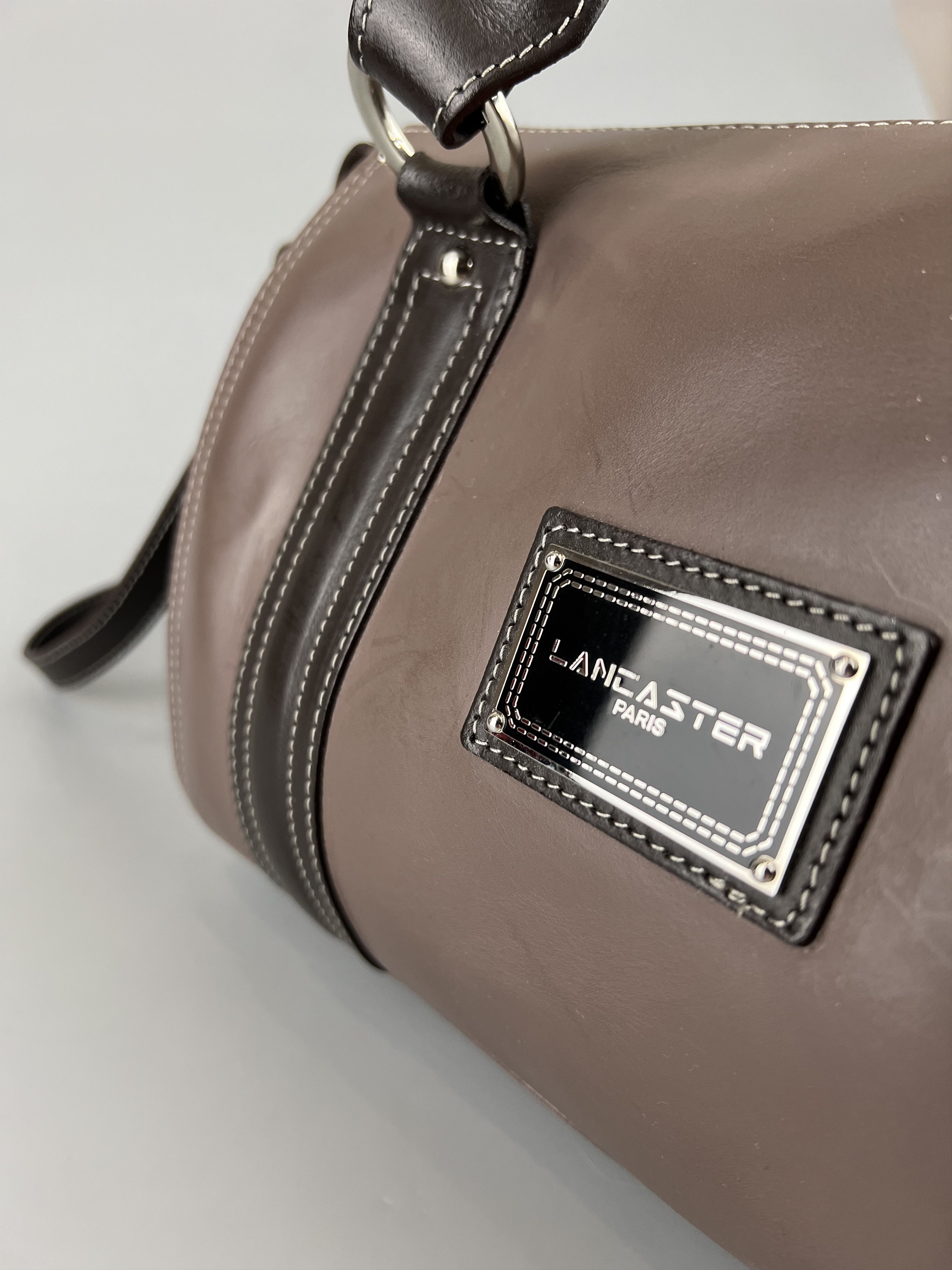Designer Lancaster Brown Leather Crossbody Bag Size ONE SIZE - 8 Thumbnail