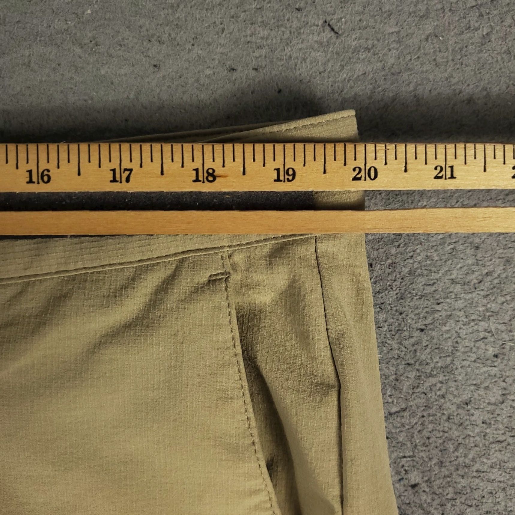 Tommy Bahama VINTAGE Tommy Bahama Men's Shorts Size 40 Casual Chino Flat Front Nylon Cotton Blend Gray Size US 40 / EU 56 - 4 Thumbnail
