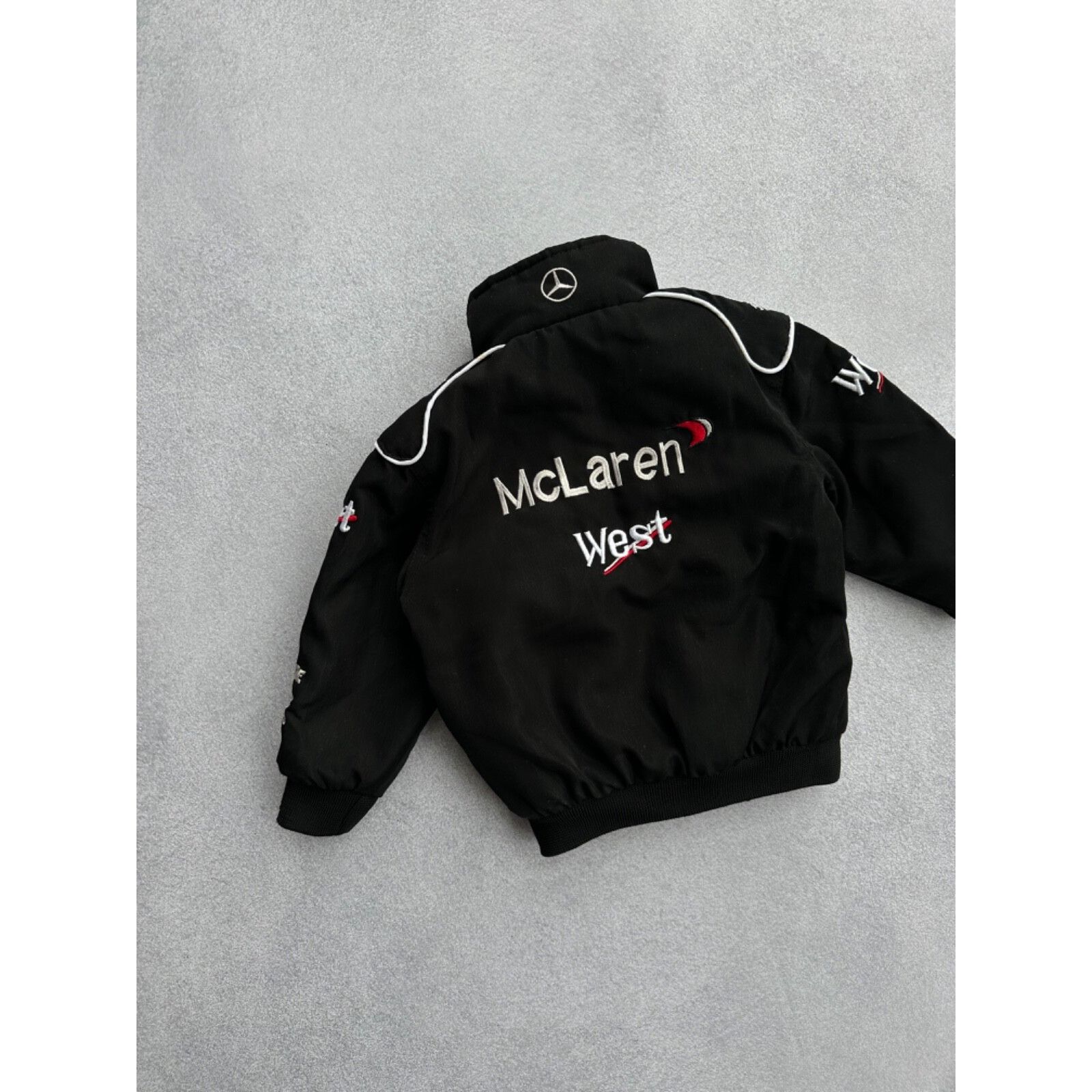 Formula 1 VTG Formula 1 Racing Mercedes Warsteiner Kids Jacket Size US XXS / EU 40 - 7 Thumbnail