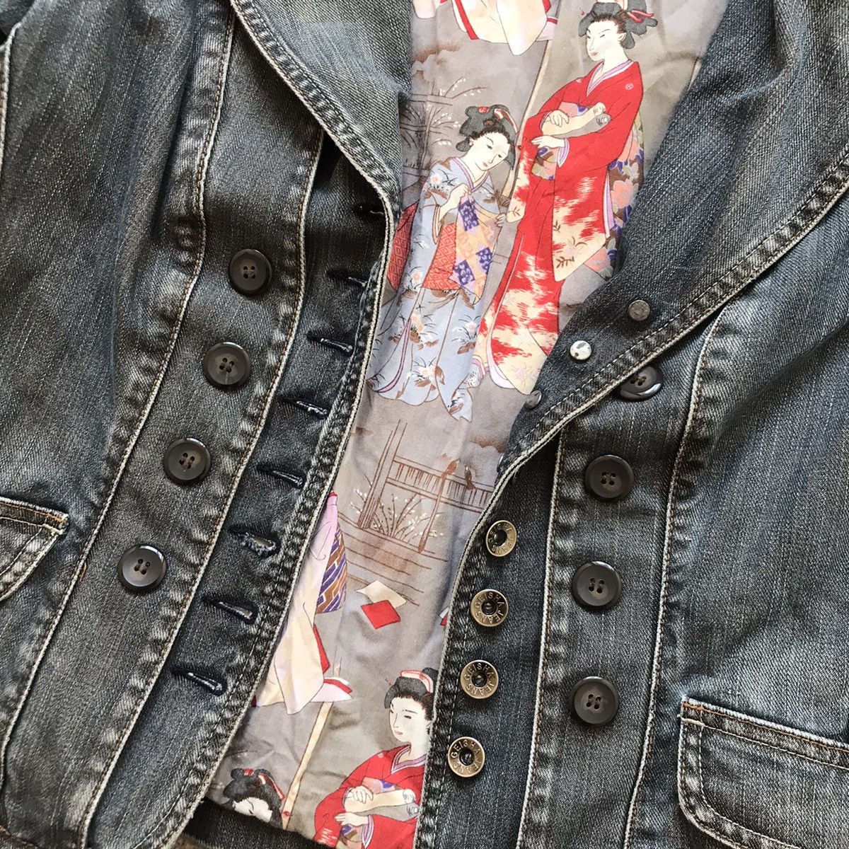Vintage Vintage 90s Faded Thrashed Denim Jacket Grunge Streetwear XL Size XL / US 12-14 / IT 48-50 - 5 Thumbnail