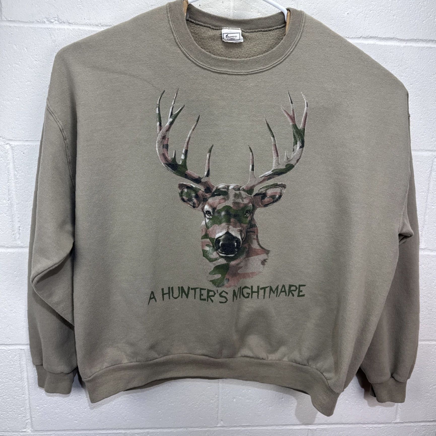 Vintage Vintage Hunter Sweatshirt Adult 2XL Beige Outdoor Nature Graphic Print Pullover Fleece Size US XXL / EU 58 / 5 - 2 Thumbnail
