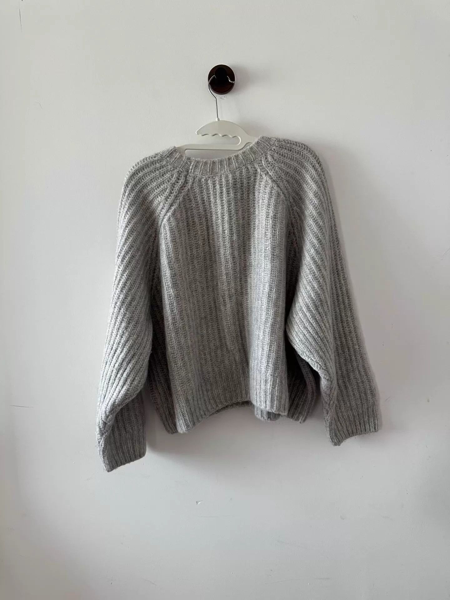 Celine CELINE Triomphe cashmere sweater L 95 new Size L / US 10 / IT 46 - 2 Thumbnail
