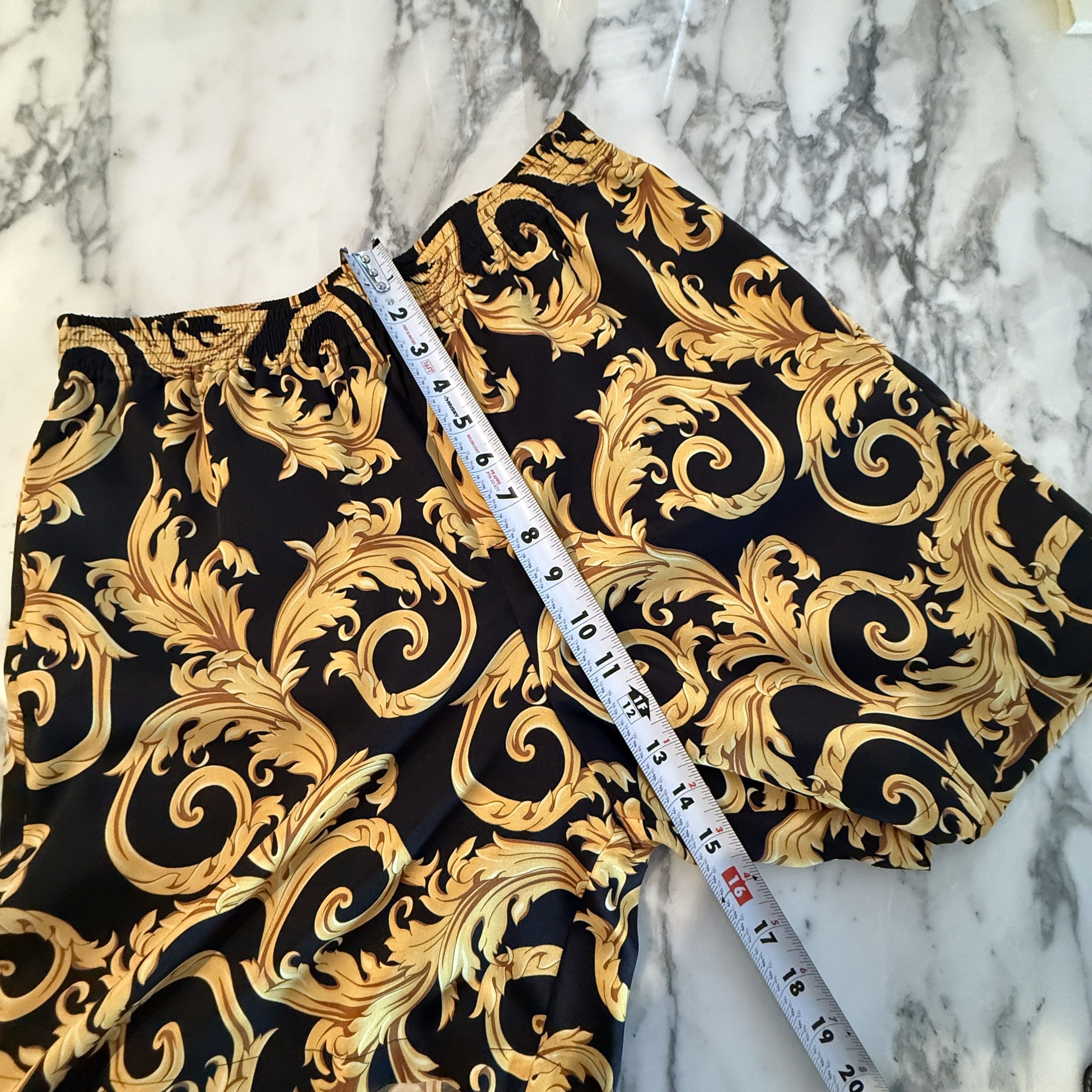 Versace Versace Men'sBaroque Poly Shorts Black Gold Print Shorts 48 Size US 32 / EU 48 - 9 Thumbnail