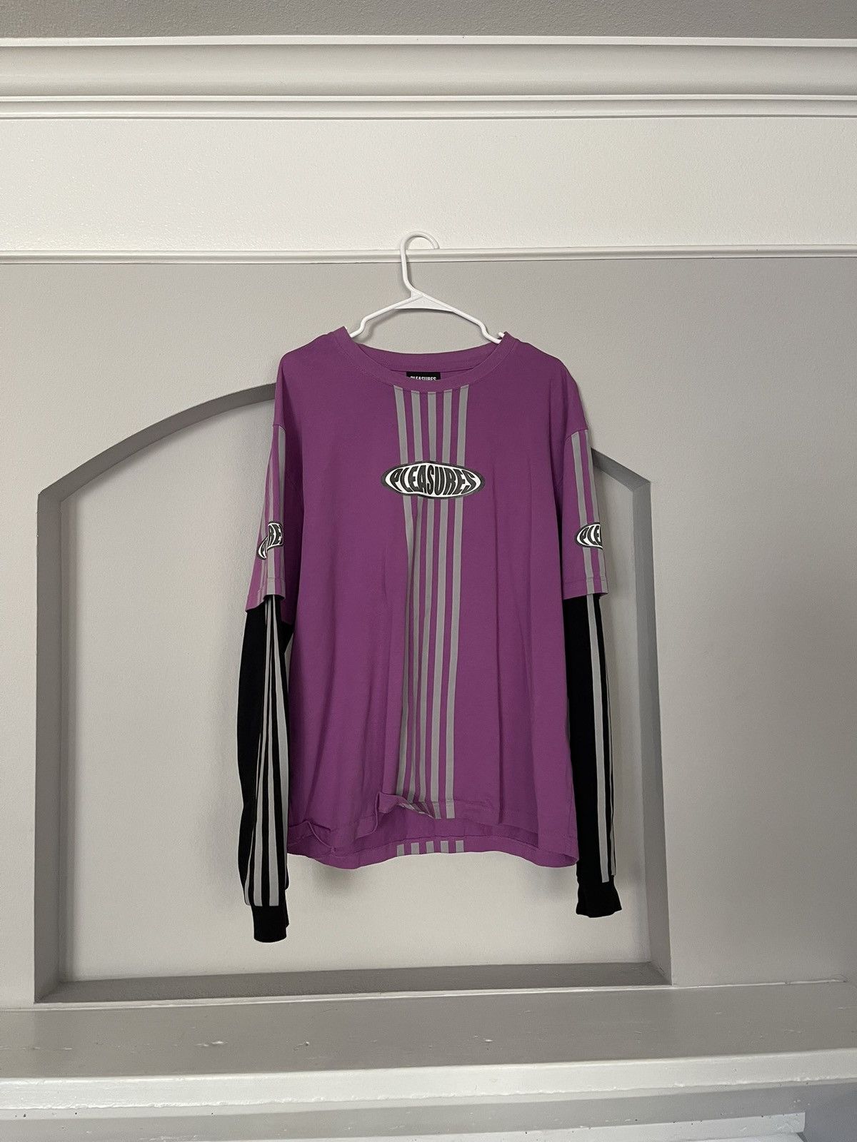 Pleasures Pleasures long sleeve Tee Size US L / EU 52-54 / 3 - 2 Thumbnail