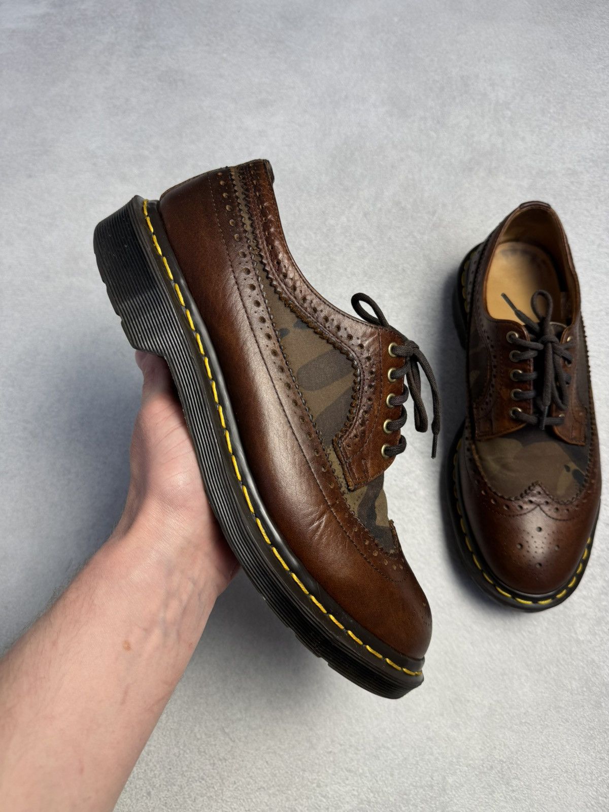 Dr. Martens Dr. Martens Doc Made in England 3989 Camo Leather Brogue US8 Size US 8 / EU 41 - 5 Thumbnail