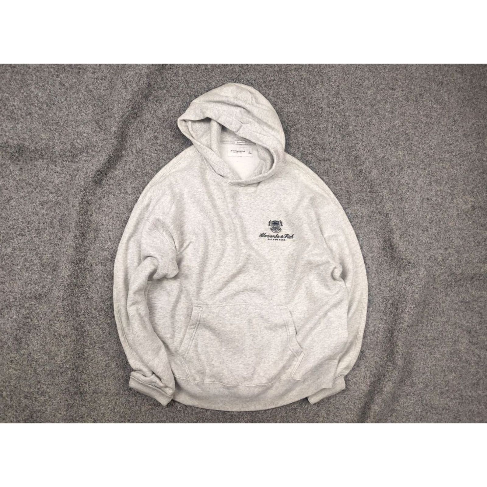 Abercrombie & Fitch Abercrombie & Fitch Logo oversized soft fleece Gray Hoodie Main Selling Point Logo Hooded Pullover Mens L Gray 90s Classic Vintage Style Size US L / EU 52-54 / 3 - 2 Thumbnail