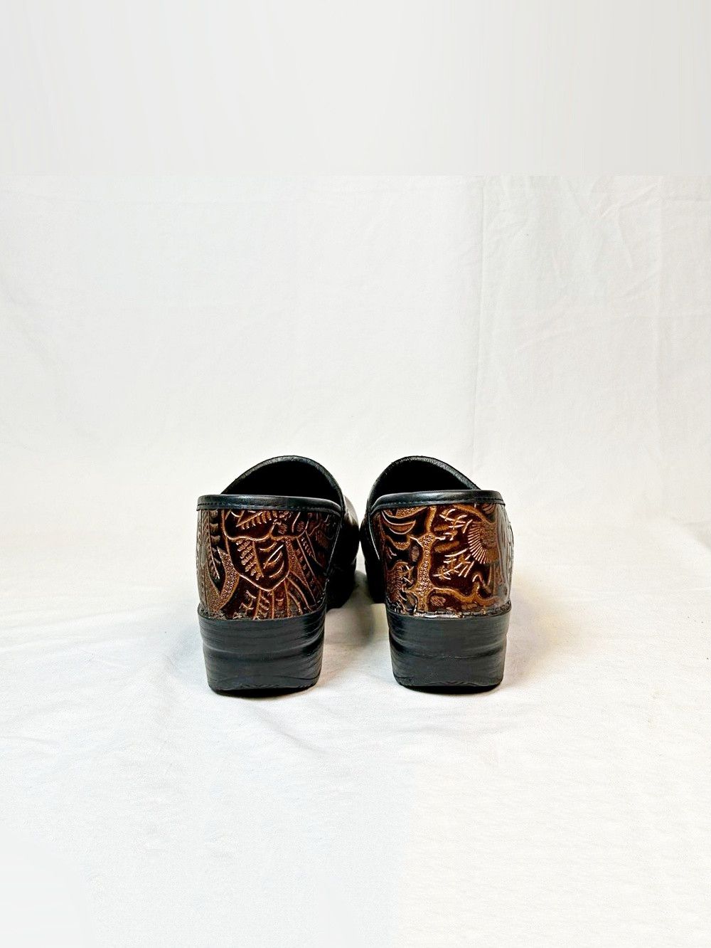 Dansko Dansko Brown Tooled Leather Professional Clogs Size US 9.5 / IT 39.5 - 5 Thumbnail