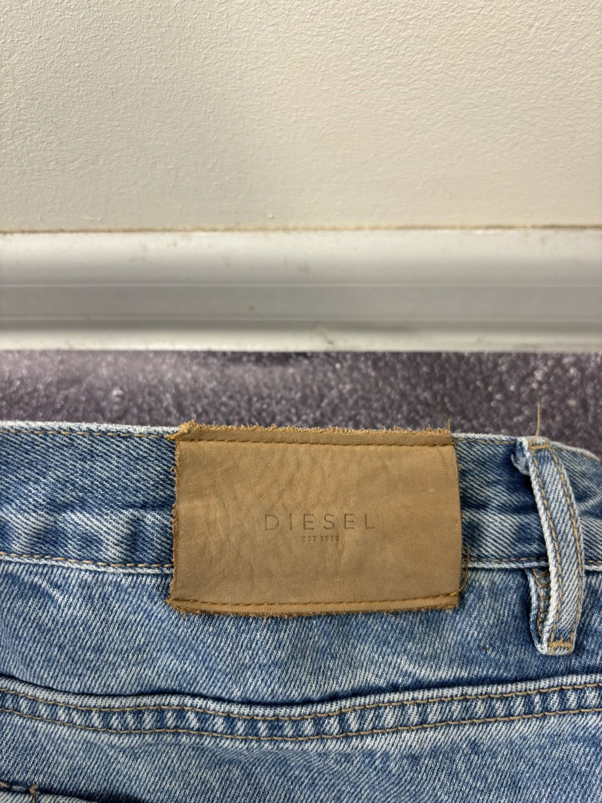 Diesel Diesel Men’s Y2K Straight Fit Light Blue Hype Denim Jeans Size US 34 / EU 50 - 17 Thumbnail