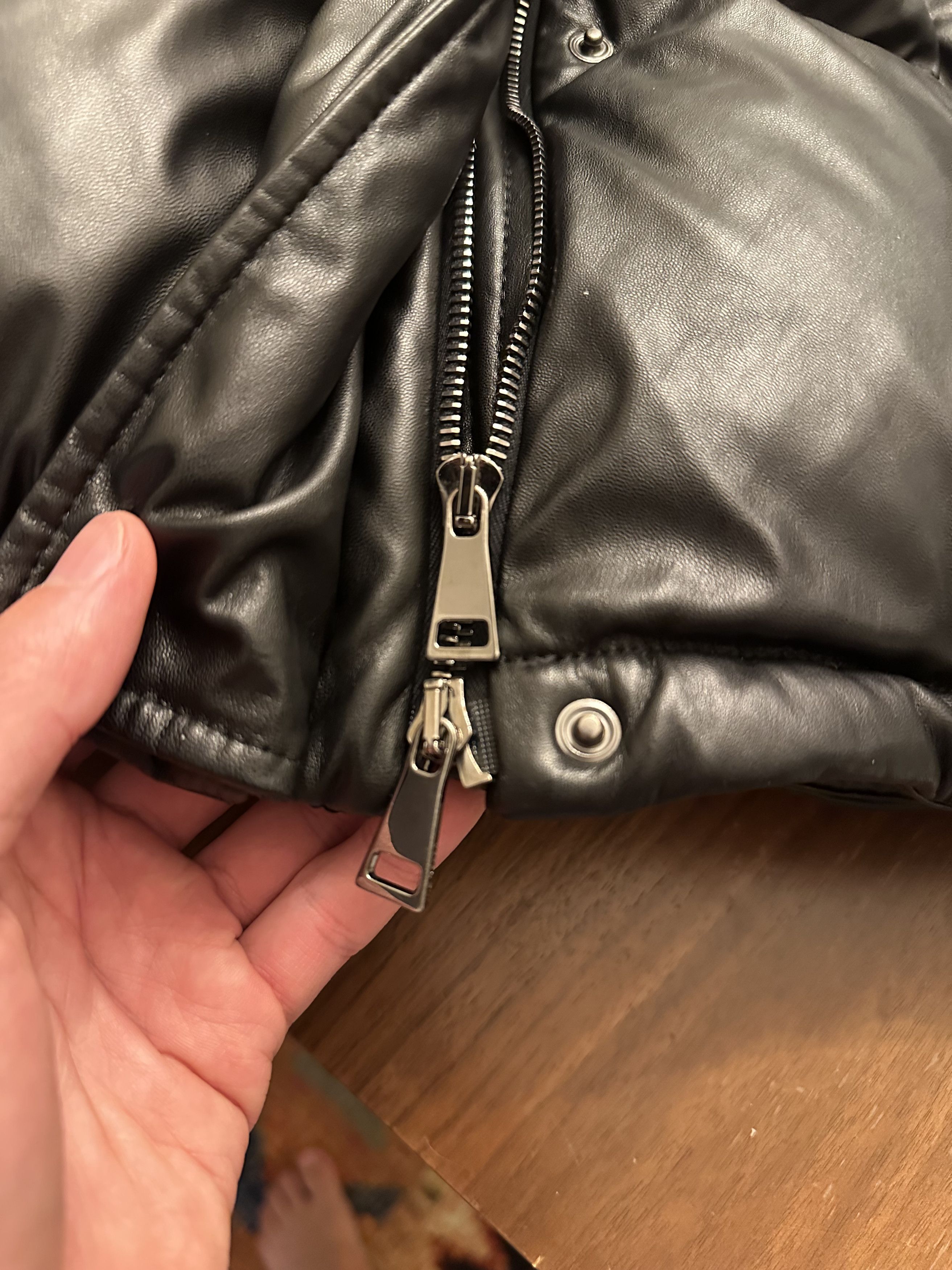 Moncler Moncler down bomber Maya Size XS / US 0-2 / IT 36-38 - 4 Thumbnail