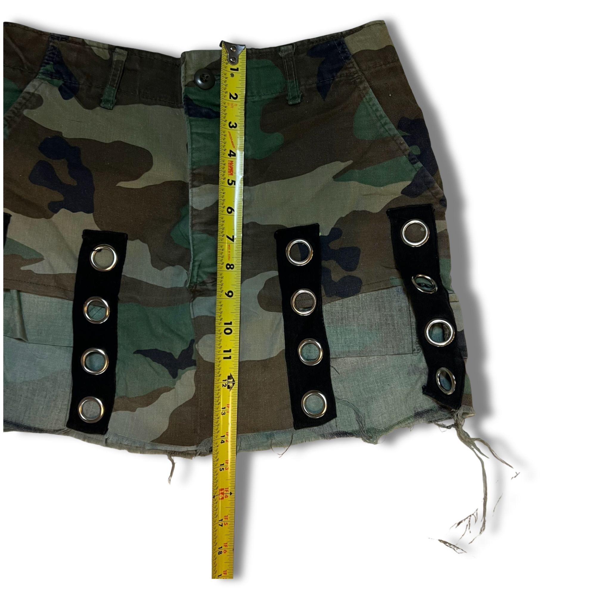 Other Vintage Green Camo Mini Skirt With Grommet Strap Details & F Size 30" / US 8 / IT 44 - 7 Thumbnail
