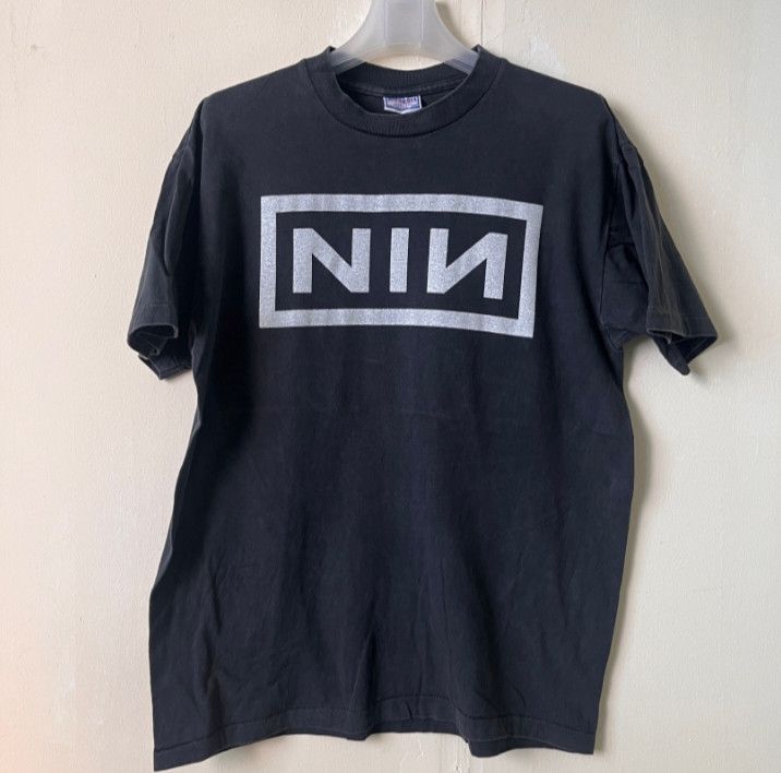 Band Tees Nine Inch Nails 1995 🎊 Size US L / EU 52-54 / 3 - 2 Thumbnail