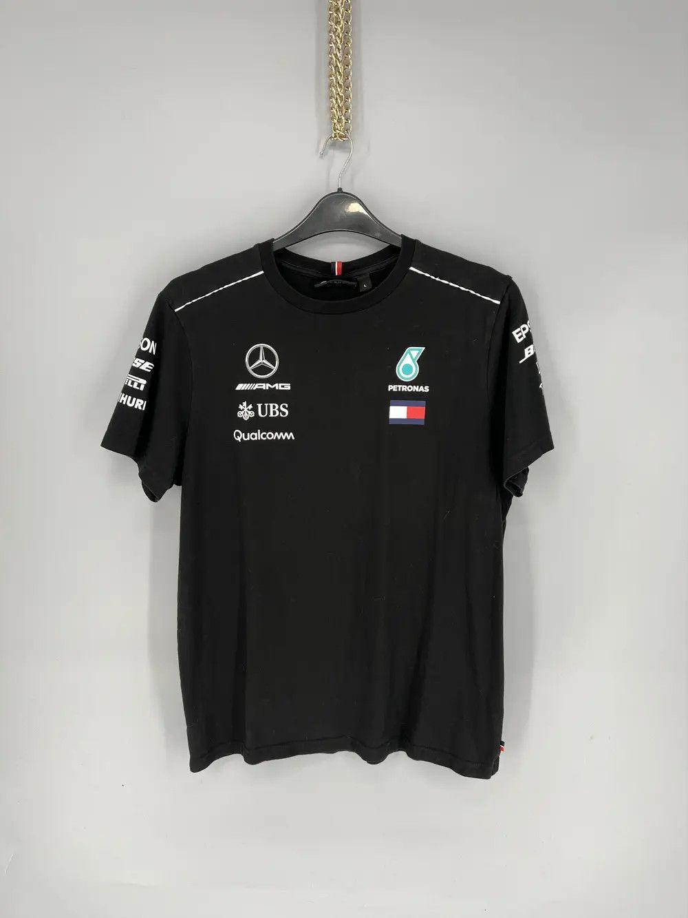 Mercedes-Benz Vintage Mercedes Benz AMG Petronas Tommy Hilfiger Racing Tee Size US L / EU 52-54 / 3 - 1 Thumbnail