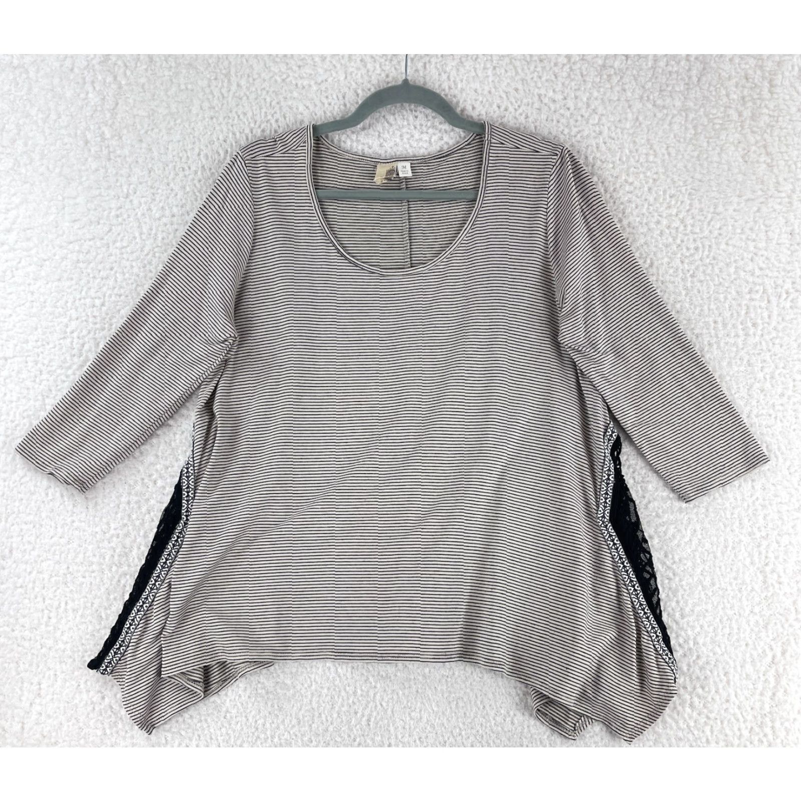 Vintage Francesca Shirt Womens Medium Tan Black Lace Hem Stripe Pullover Knit Size M / US 6-8 / IT 42-44 - 2 Thumbnail