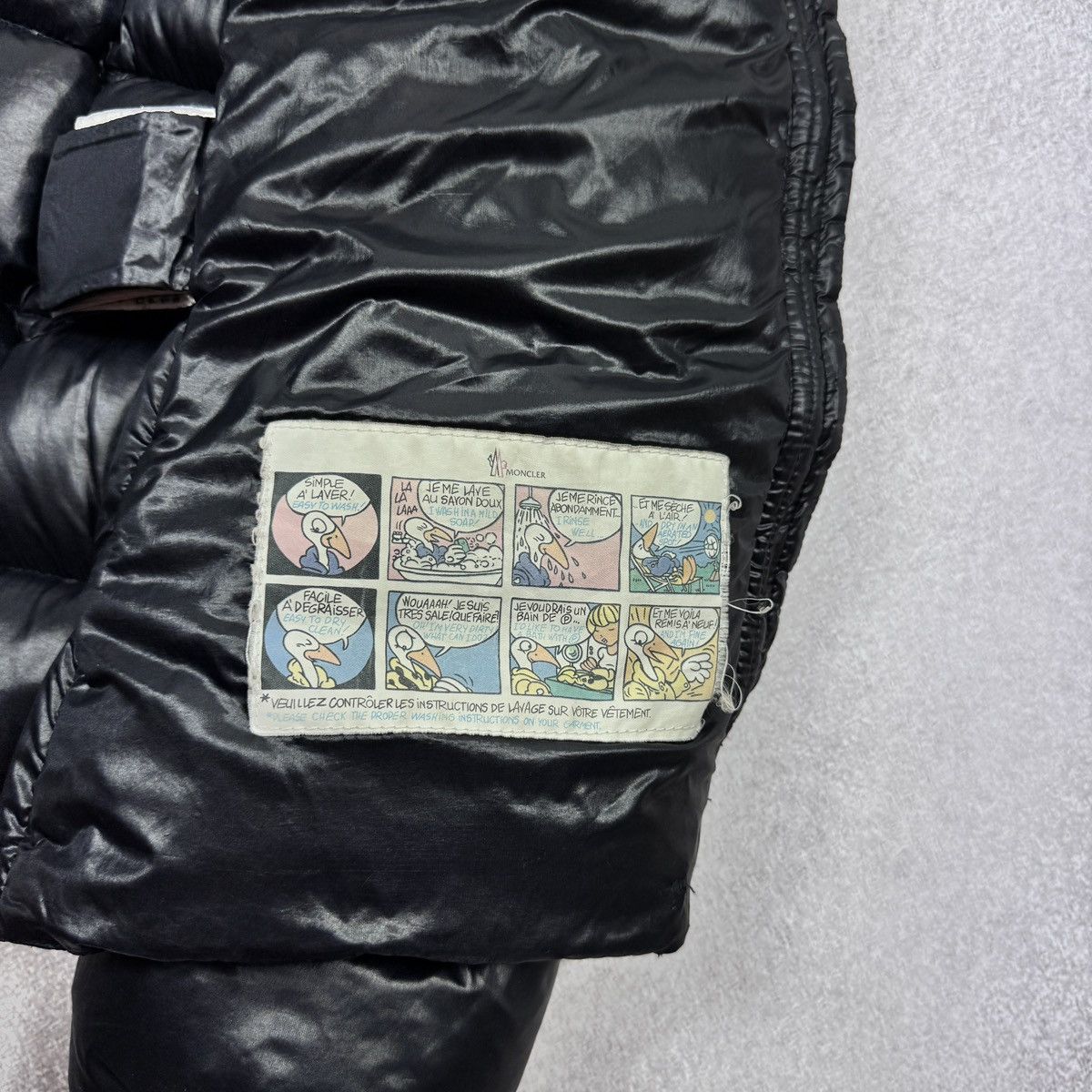 Moncler Women`s Moncler Berre Black Shiny Puffer Jacket Size 1 / S Size S / US 4 / IT 40 - 12 Thumbnail