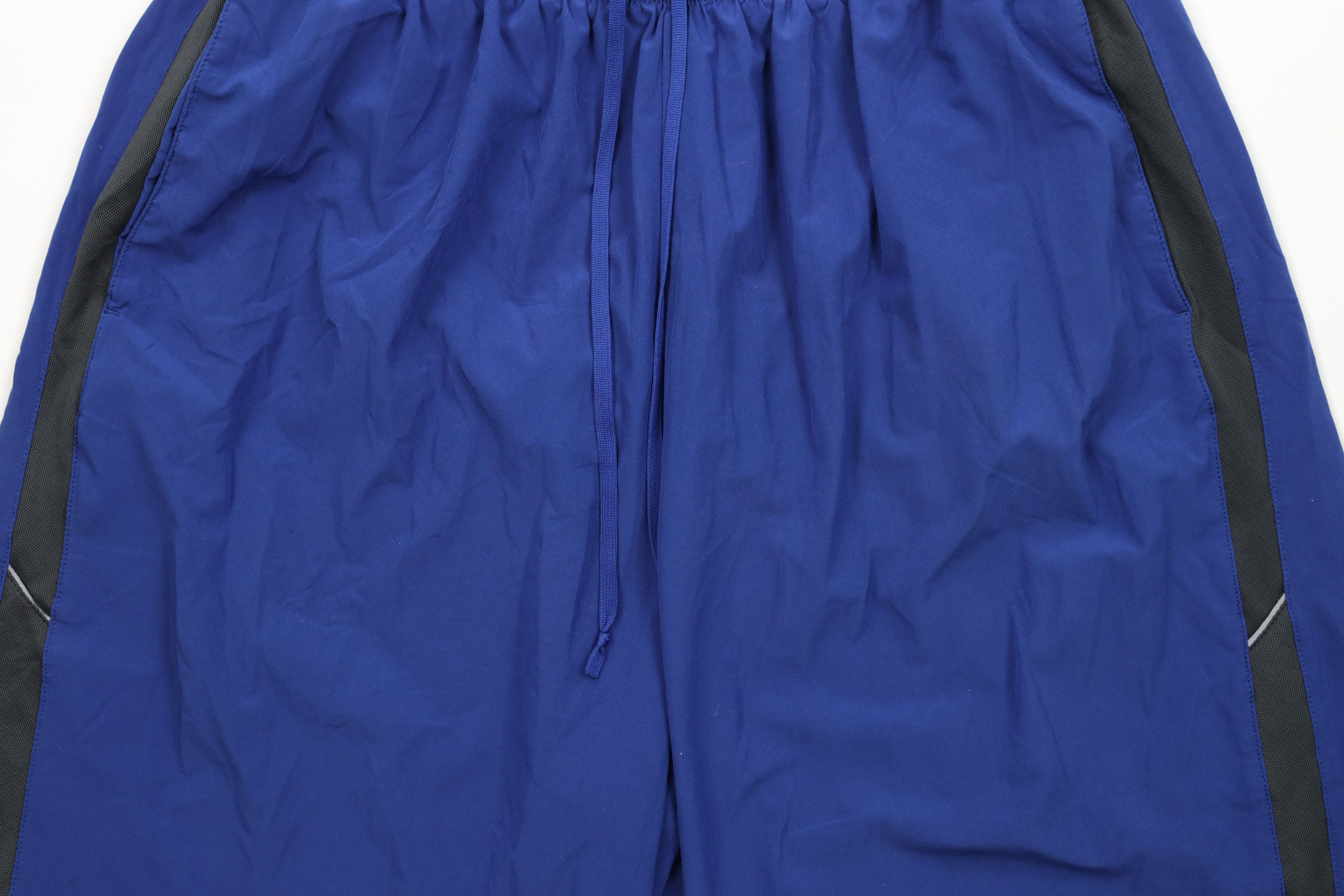 Nike Vintage Nike Mini Swoosh Reflective Lined Above Knee Shorts Size US 36 / EU 52 - 3 Thumbnail