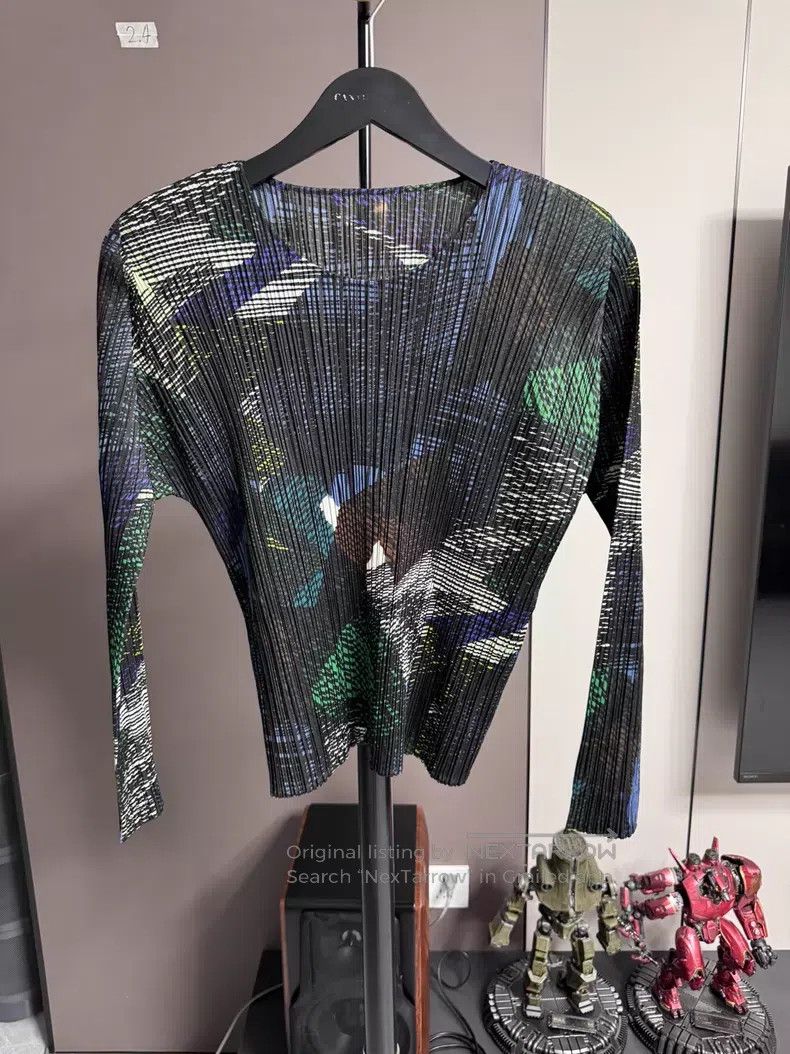 Issey Miyake Issey Miyake Overlay Shadow Round Neck Long Sleeve Size L / US 10 / IT 46 - 1 Thumbnail