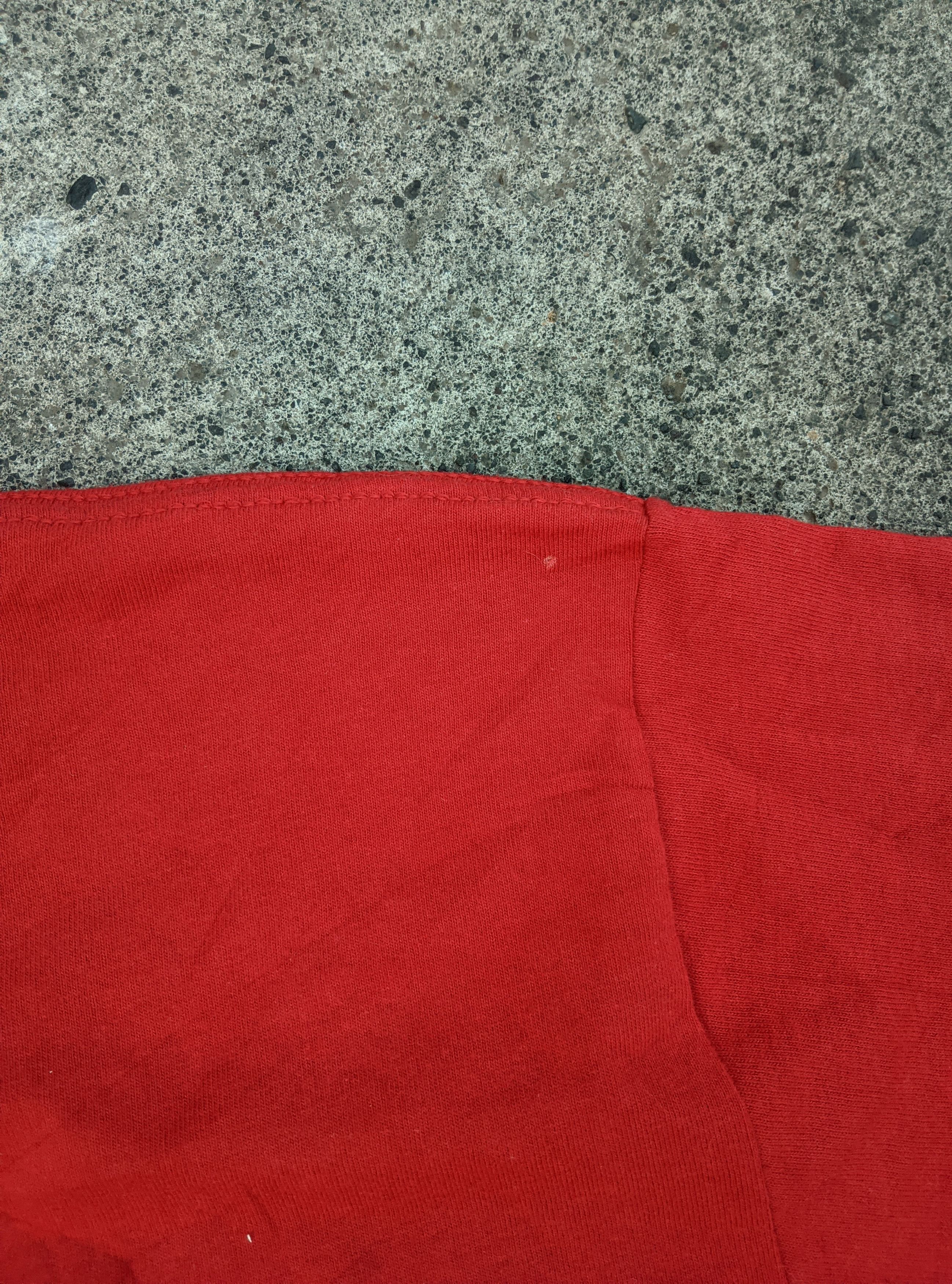 Band Tees × Vintage Vintage 2003 Zug Izland cracked tiles signed tshirt Size US XL / EU 56 / 4 - 7 Thumbnail