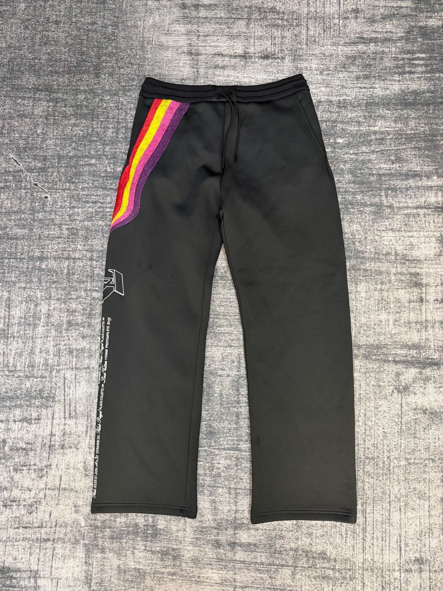 Louis Vuitton Louis Vuitton Retro Multi Casual Pants L Men Size US 34 / EU 50 - 1 Thumbnail