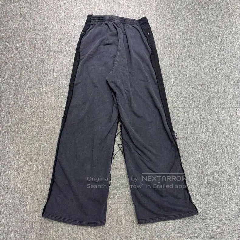 Balenciaga Balenciaga Distressed Paneled Denim Jeans. Size US 26 / EU 42 - 5 Thumbnail