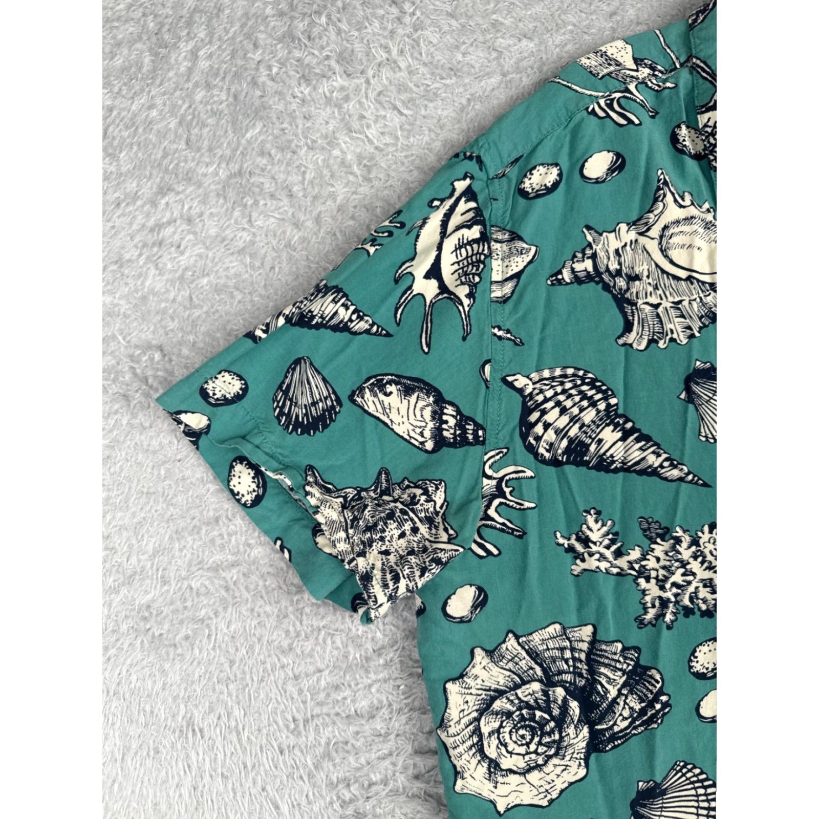 Vintage Original Use shirt XL Blue Coral Seashells Hawaiian 100% Rayon Size US XL / EU 56 / 4 - 3 Thumbnail