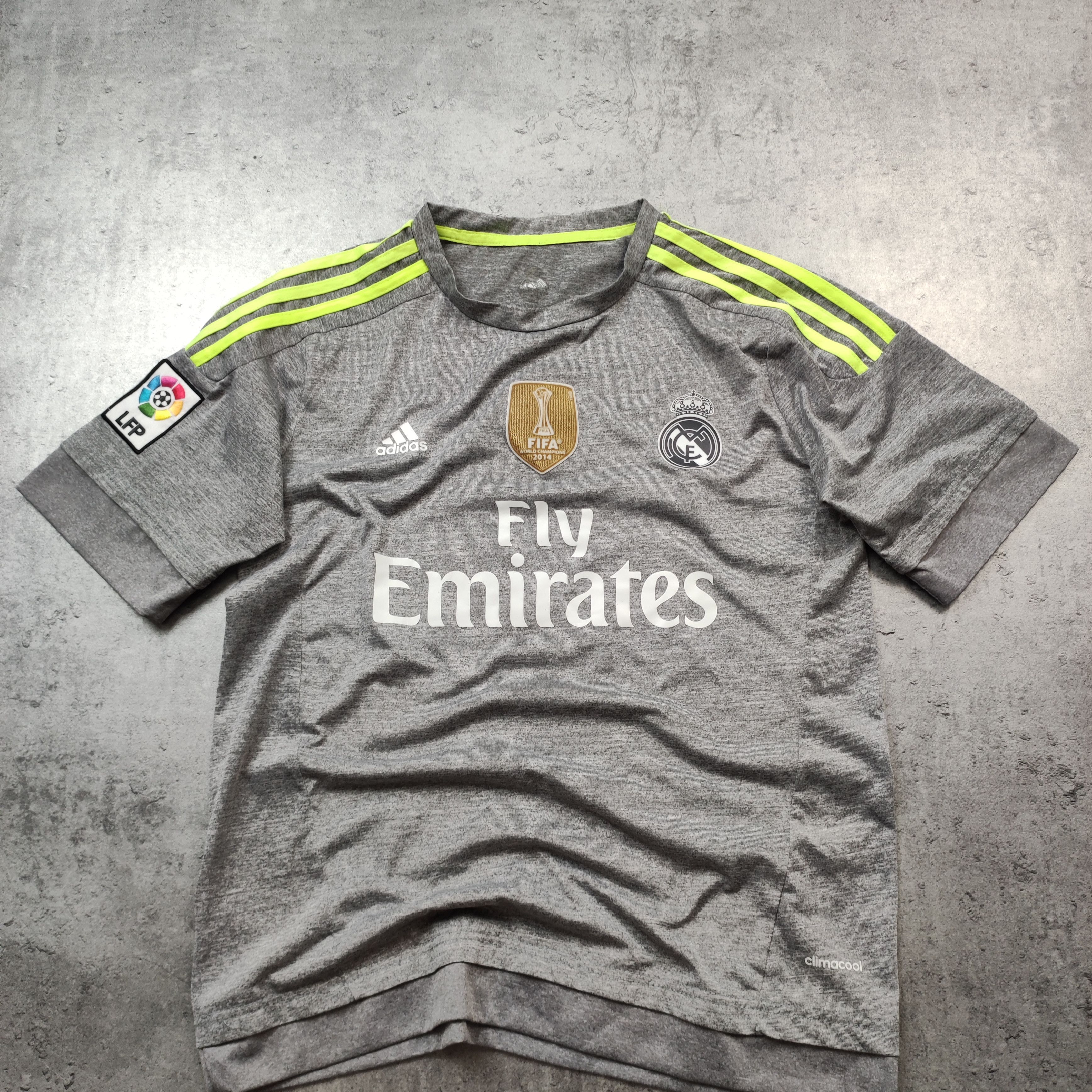 Adidas RARE Cristiano Ronaldo CR7 Real Madrid Away 2015 Jersey Size US M / EU 48-50 / 2 - 3 Thumbnail