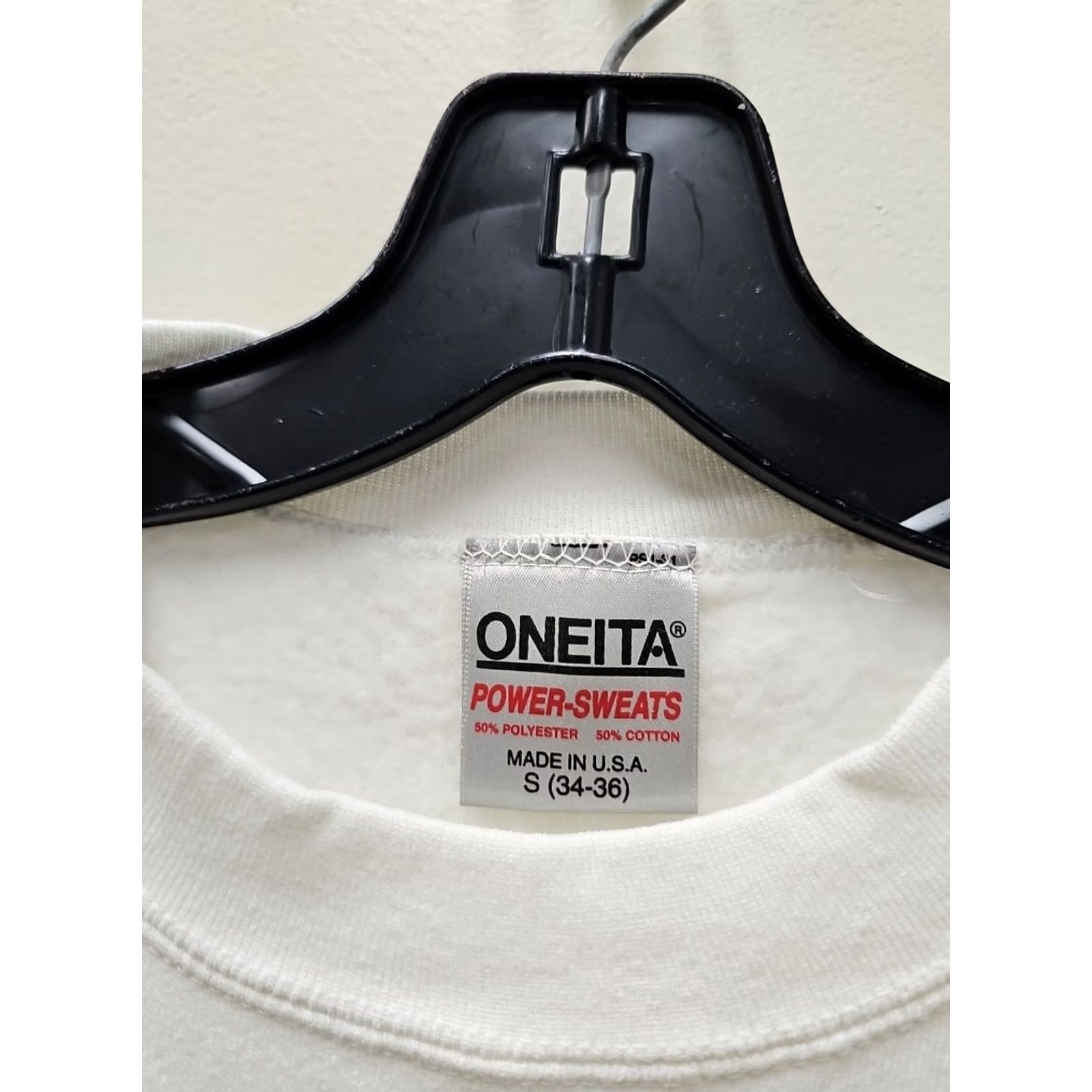 Vintage VINTAGE ONEIDA Sweatshirt Unisex Adults Small White Embossed Trump Castle Casino Resort 90s USA Cardigan? Size US S / EU 44-46 / 1 - 2 Thumbnail