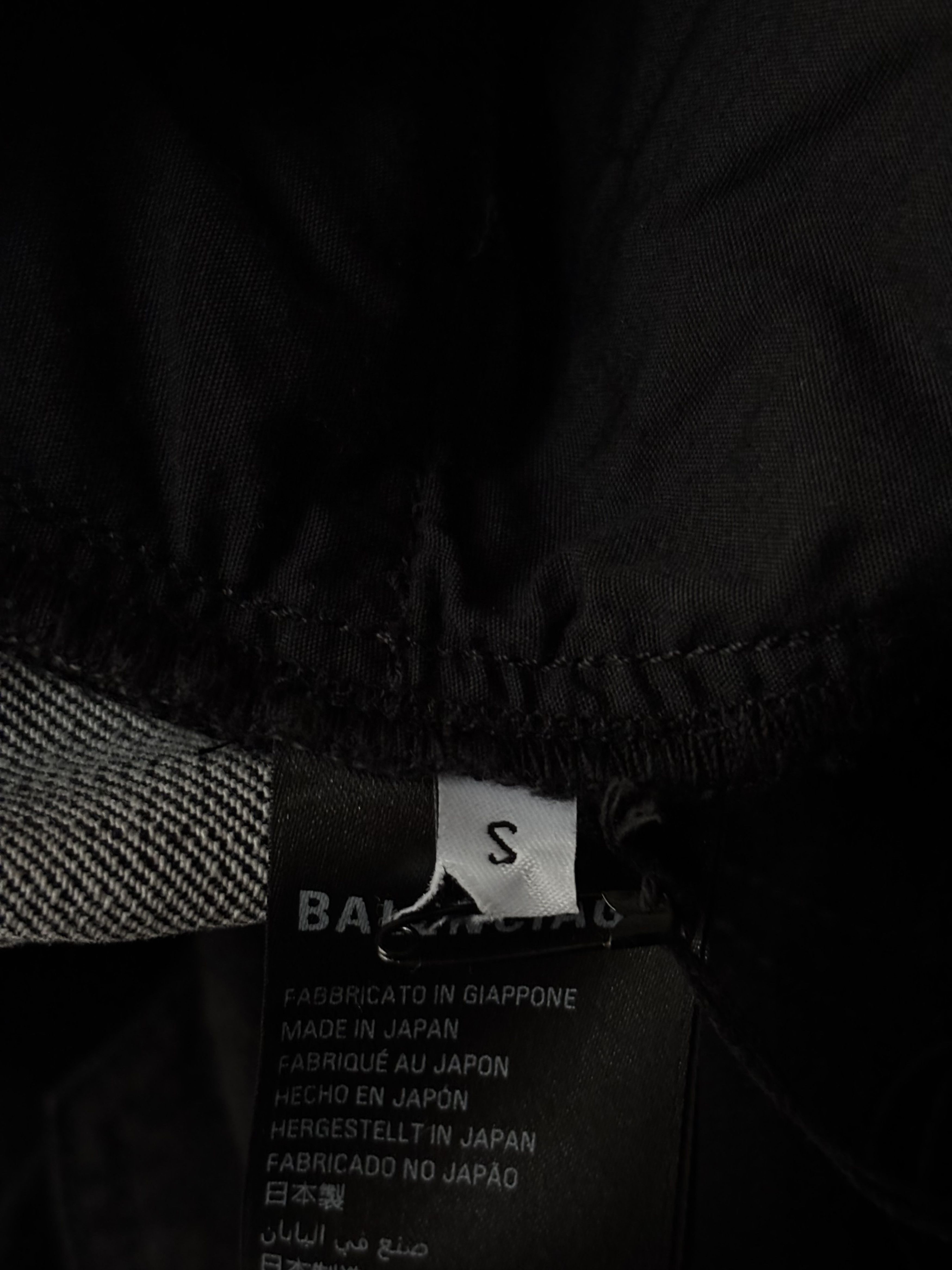 Balenciaga Balenciaga Fifty-Fifty Destroyed Jeans in Black/Grey Size US 34 / EU 50 - 5 Thumbnail