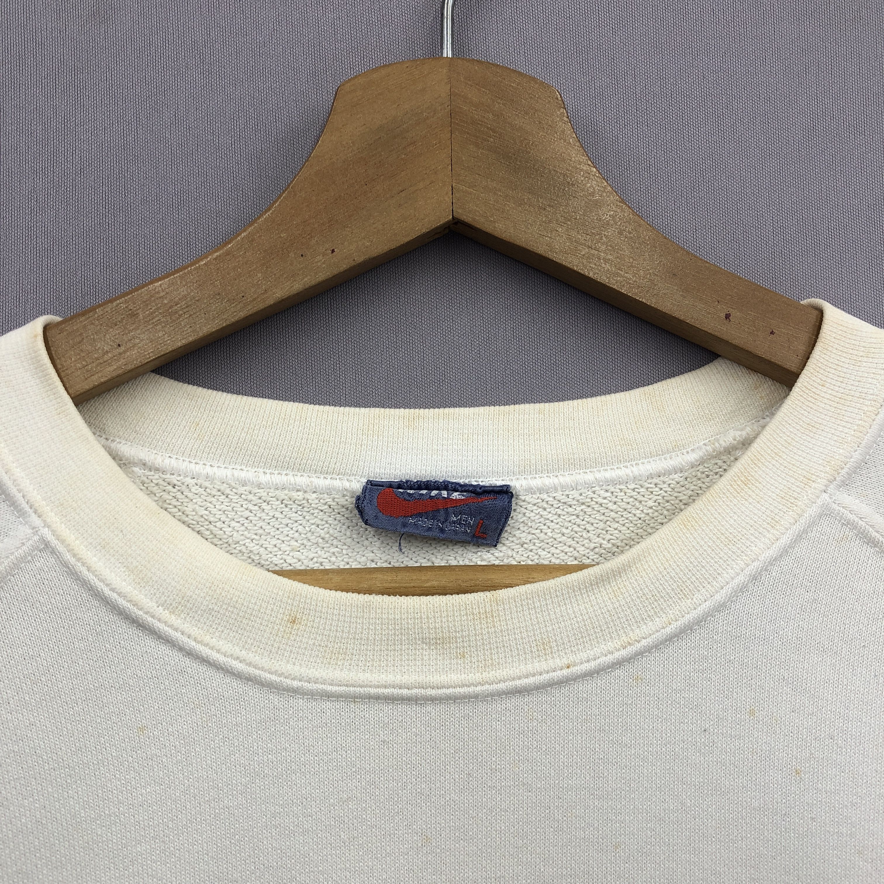 Nike Vintage 90s Nike Sweater Japan Nike Swoosh Sweatshirt Size US L / EU 52-54 / 3 - 6 Thumbnail